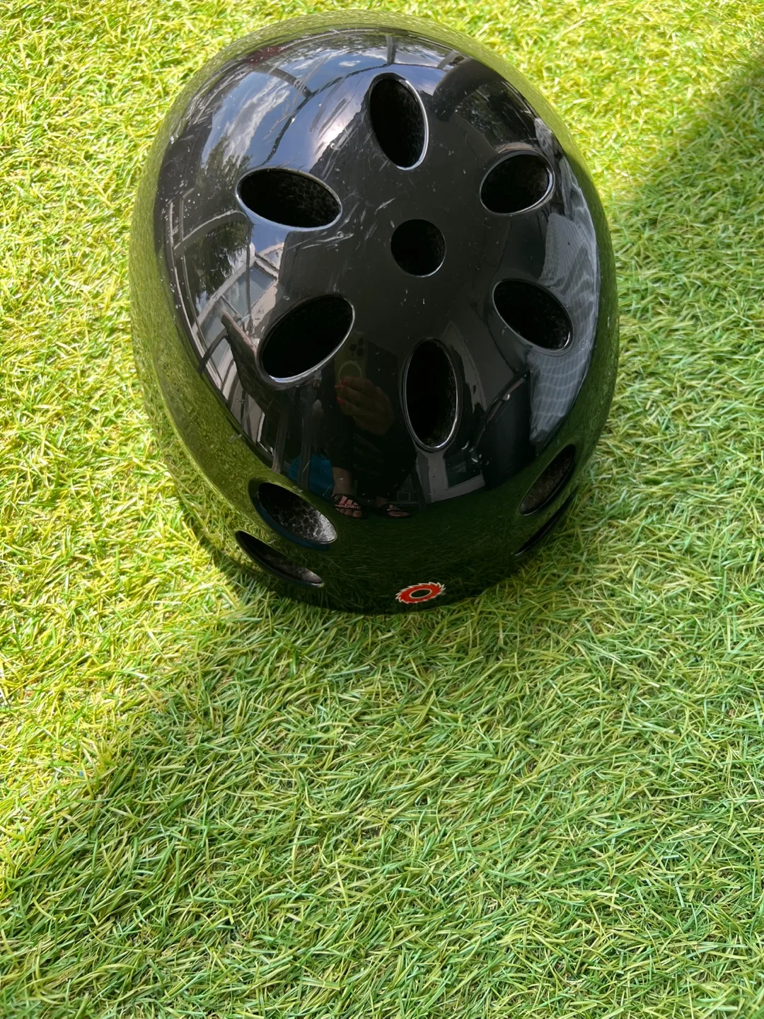 Razor Black Helmet image indicator(2)