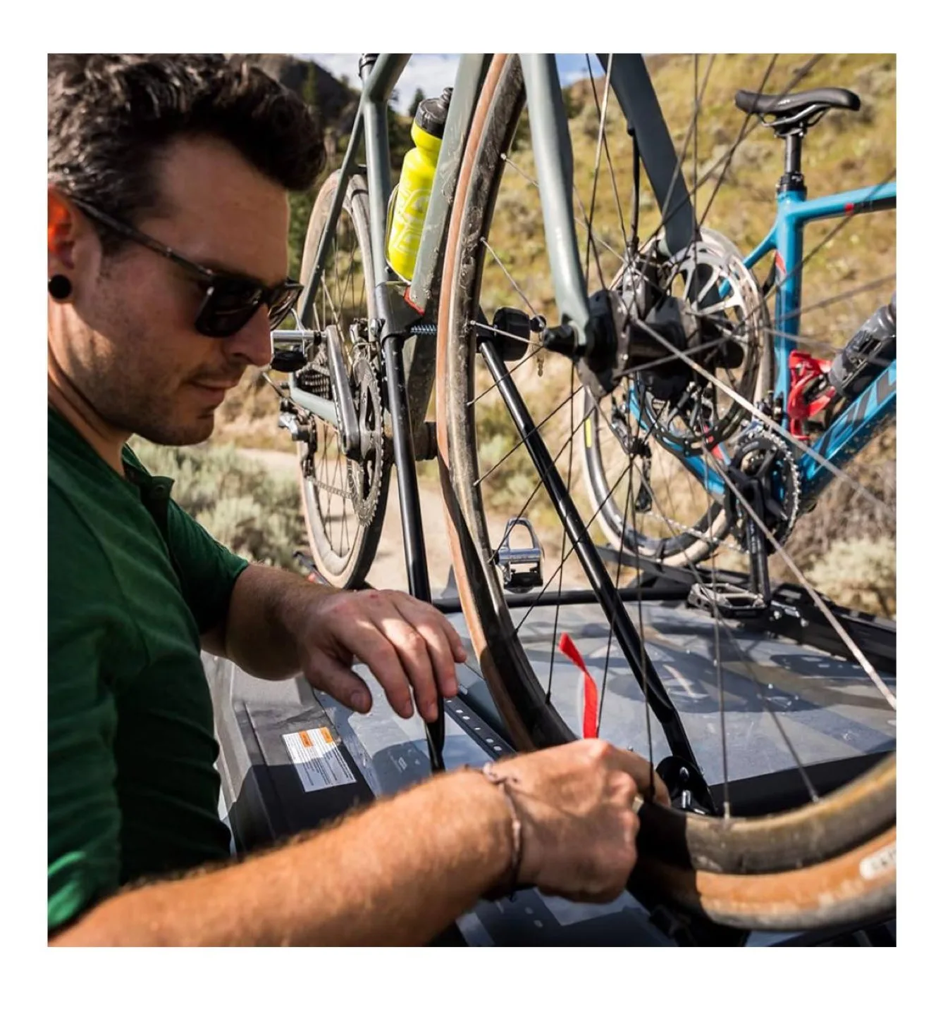 Brand New Swagman Upright Roof Rack - 1 Bike Carrier image indicator(4)