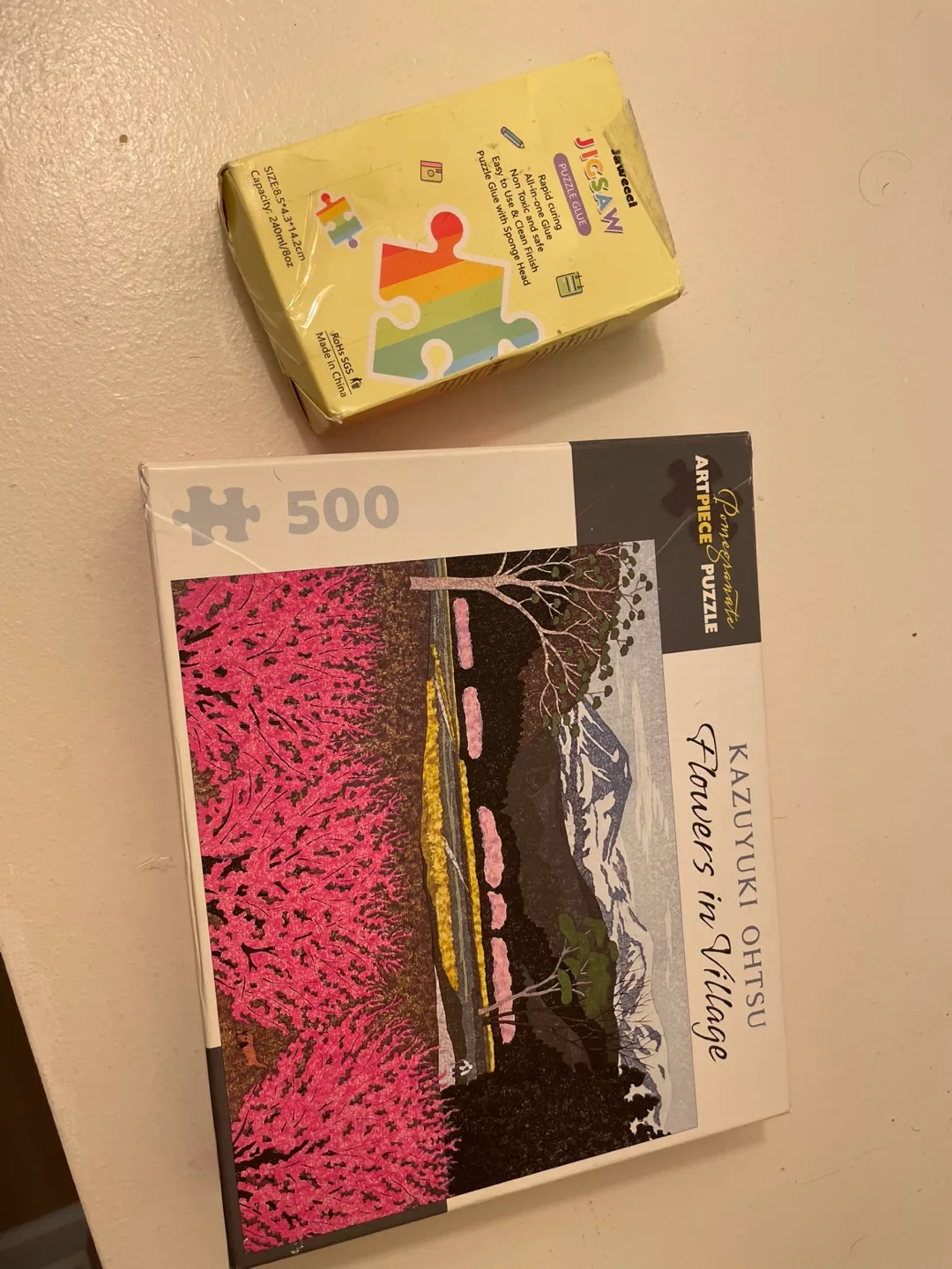 500 pieces Puzzle + New glue thumbnail