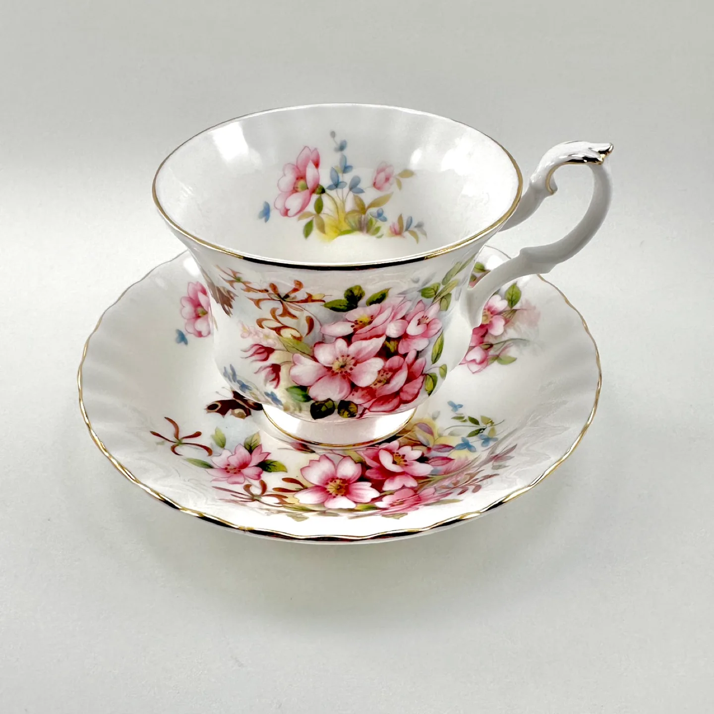 Royal Albert Country Life Series teacup thumbnail