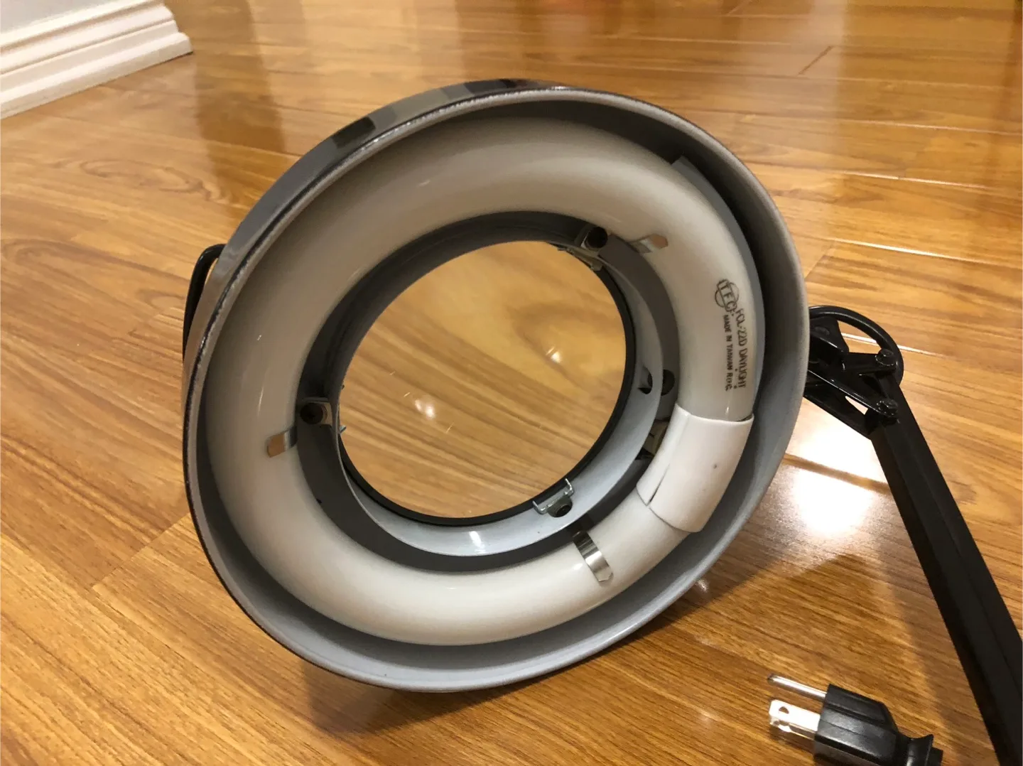 Large Black desktop swing arm Magnifying glass and lamp image indicator(4)