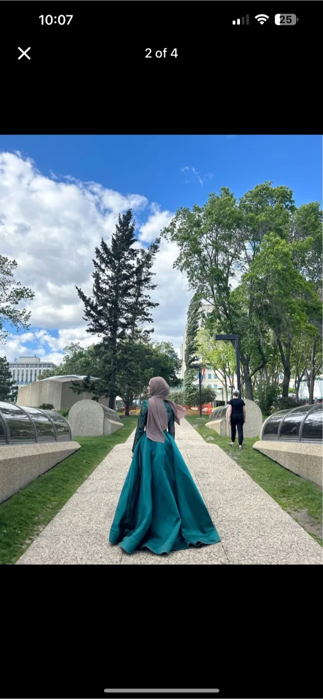 Emerald Green Evening Gown image indicator(2)