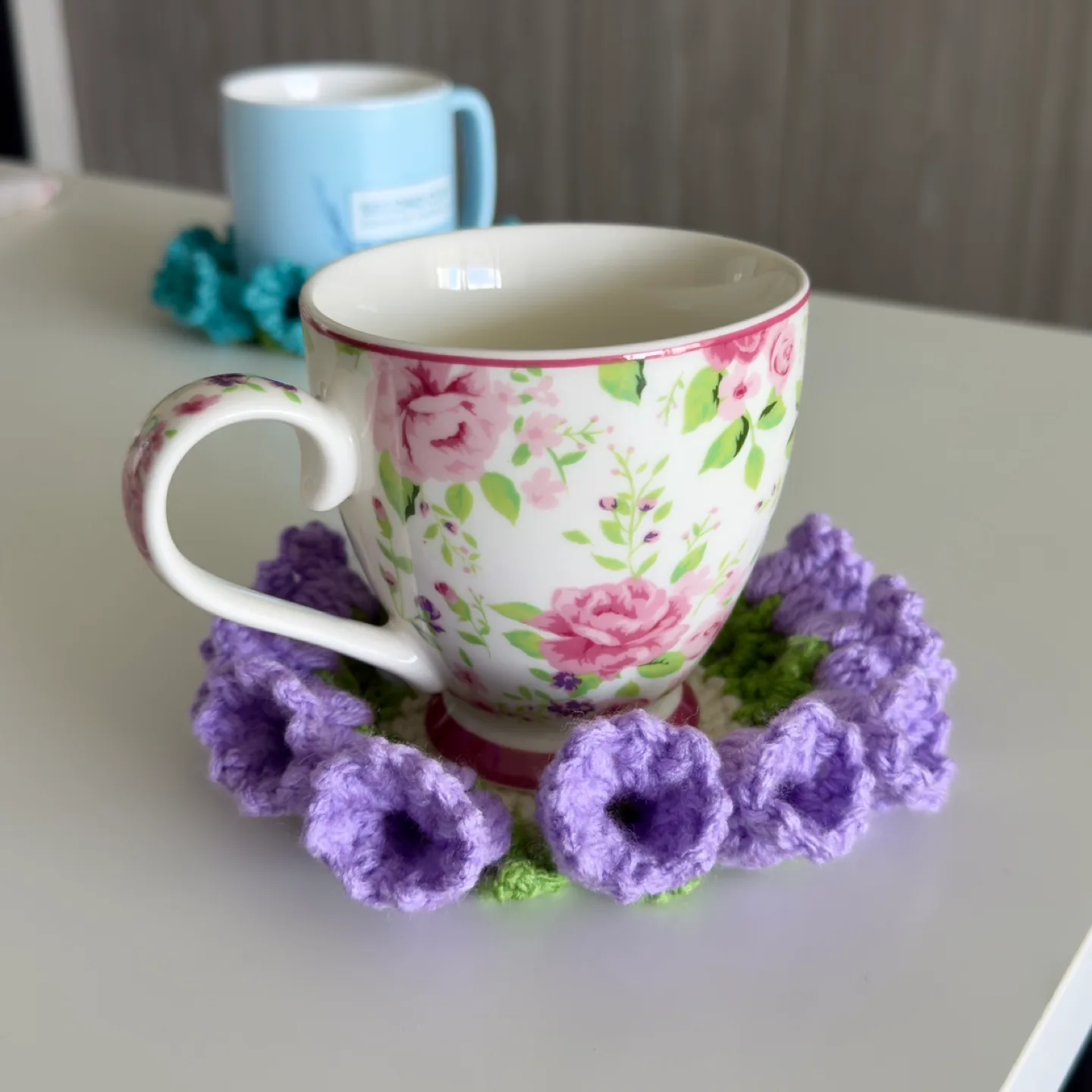 Handmade Crocheted Flower Coaster Set image indicator(4)