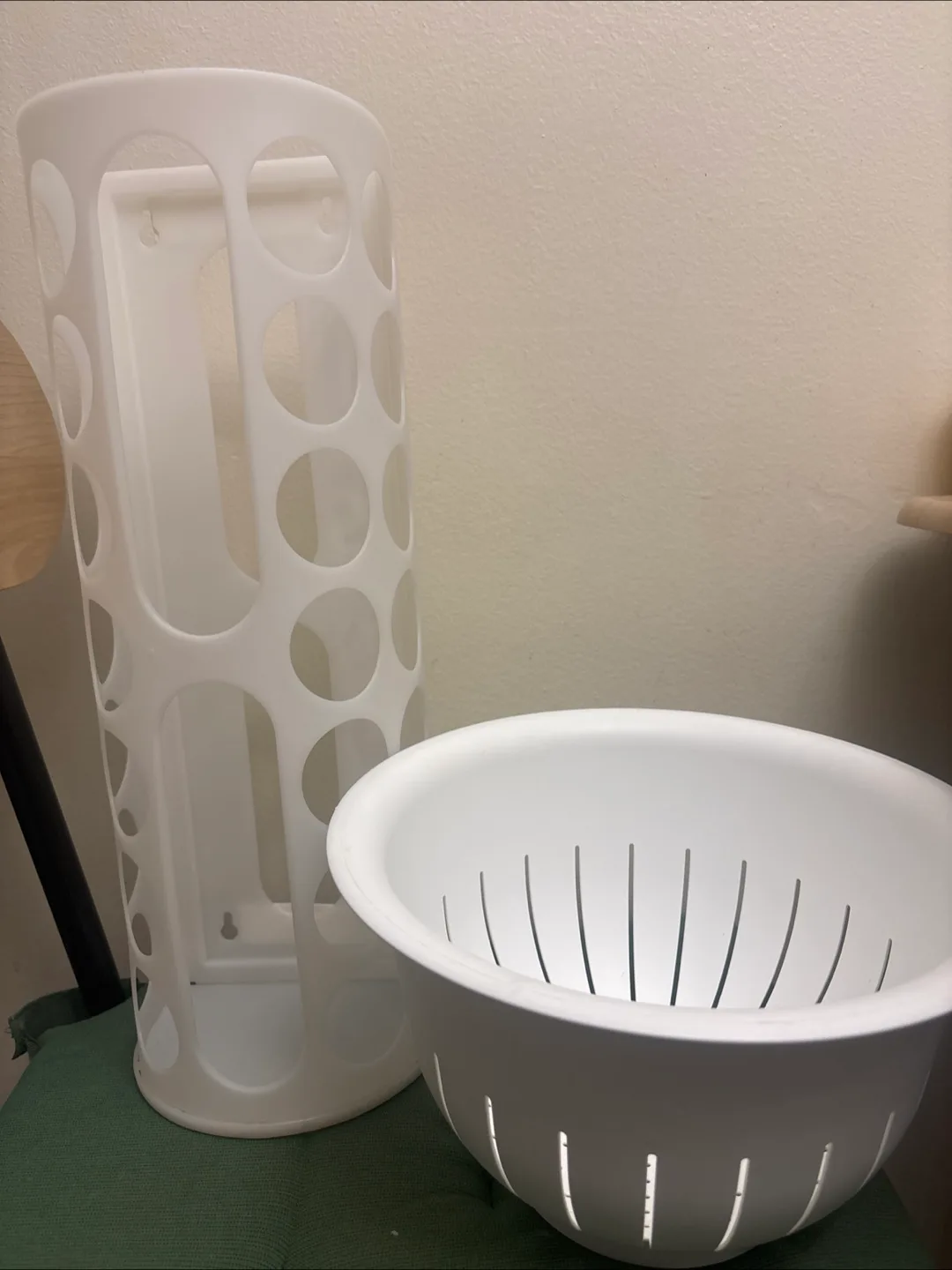plastic bag dispenser & colander ( 2 for only 2!) thumbnail