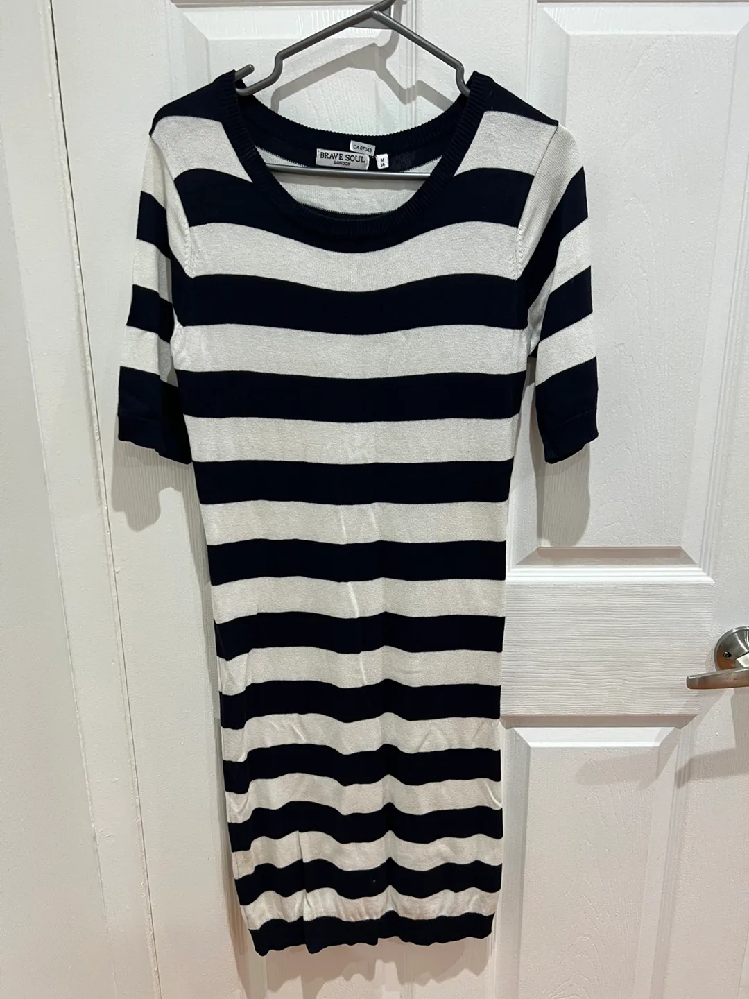 Ladies dress thumbnail