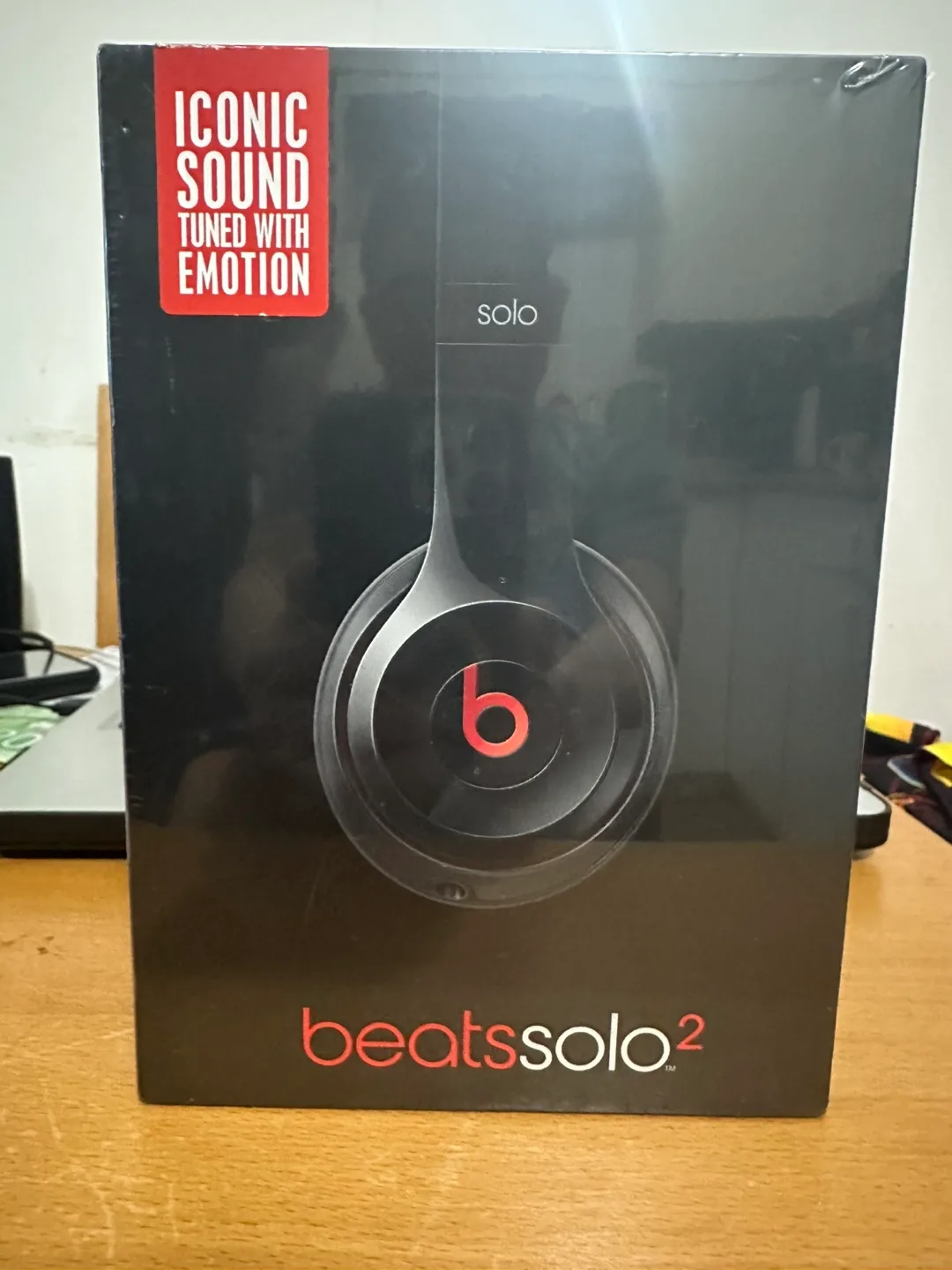 Beats Solo 2 On-Ear Headphones - New in Box! thumbnail