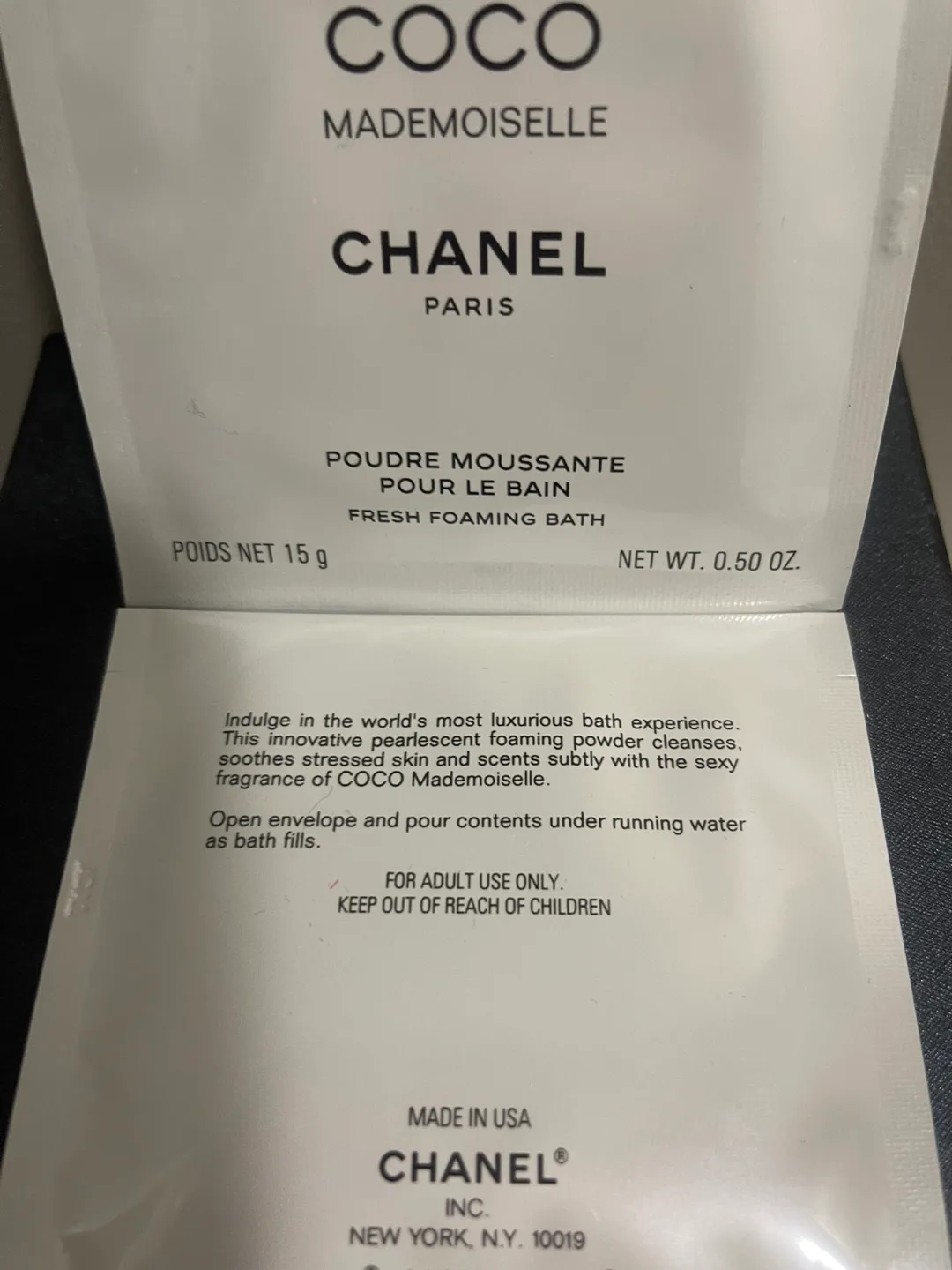 Chanel Coco Mademoiselle Fresh Foaming Bath Sachets image indicator(2)