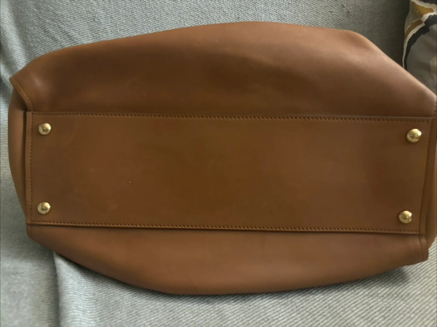 Authentic Ferragamo  bag image indicator(4)