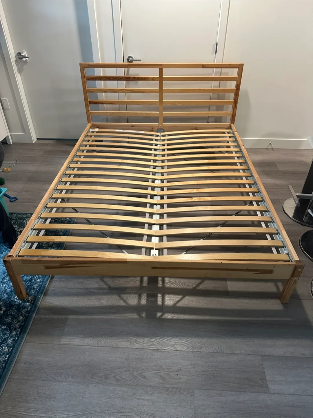 Ikea Queen bed frame *Excellent condition *Free delivery thumbnail