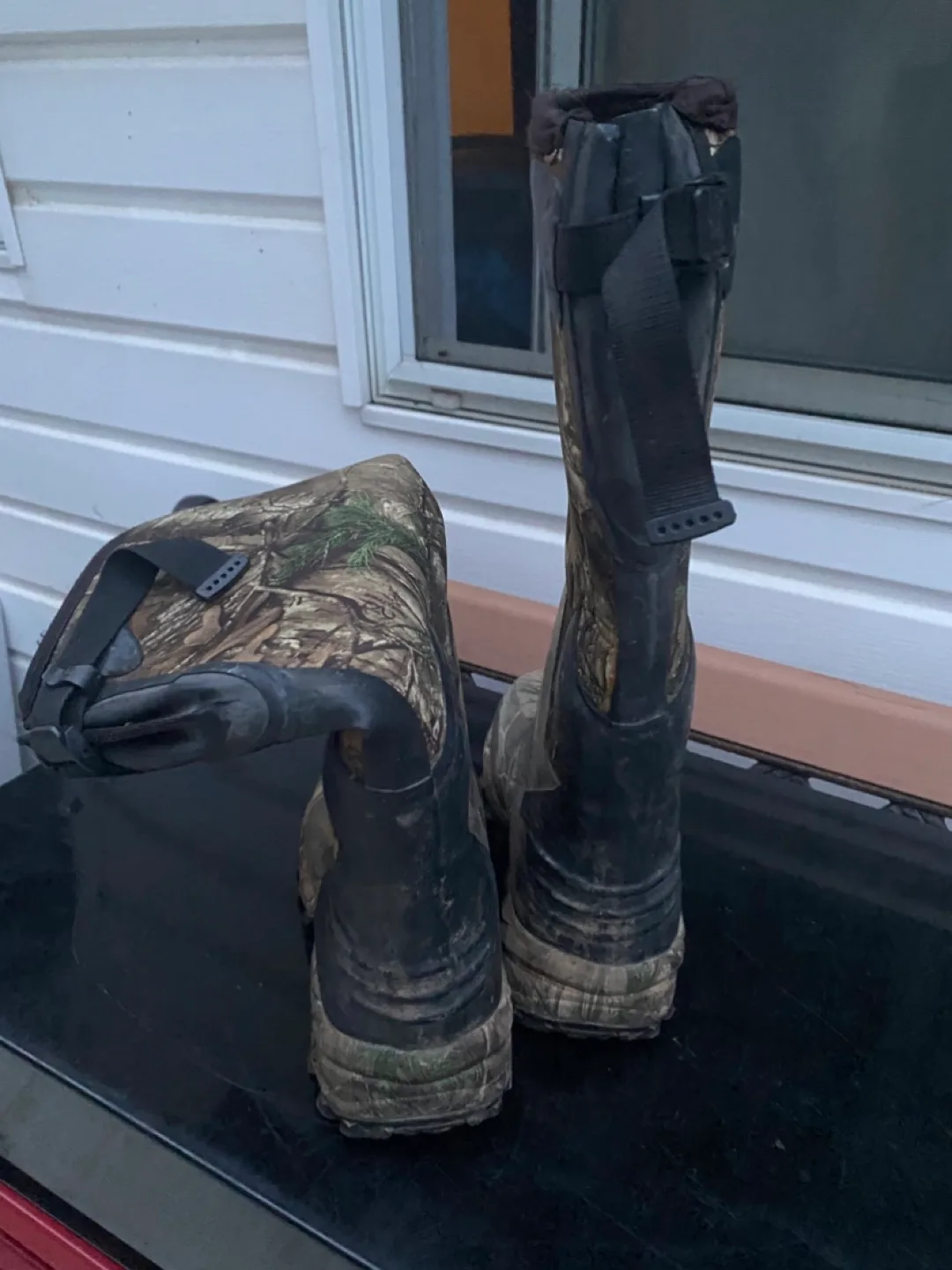 Huntshield Women's Neoprene Boots, Size 7 image indicator(2)