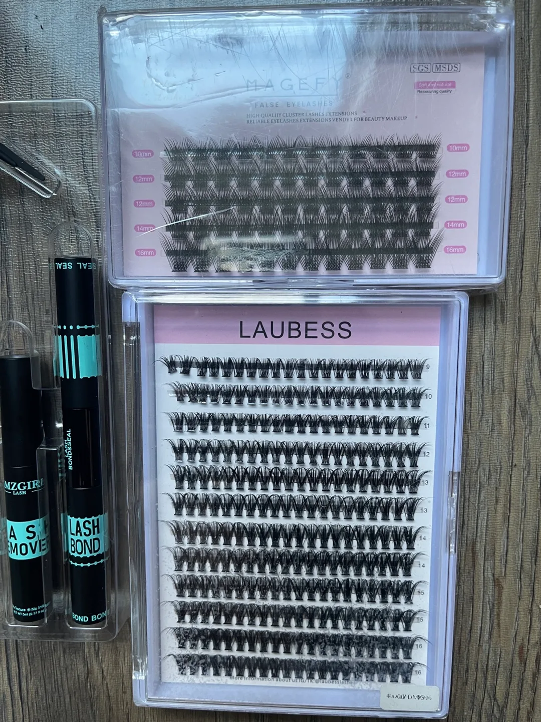 Cluster Lashes Kit 🇨🇦 thumbnail