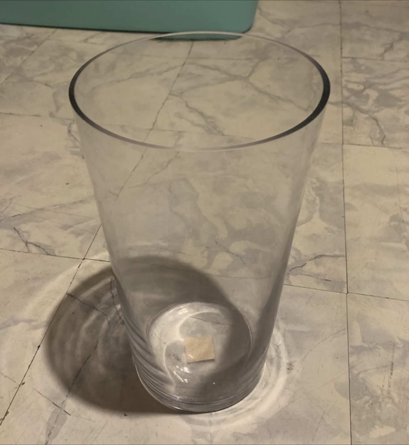 🥕 Clear Glass Vase