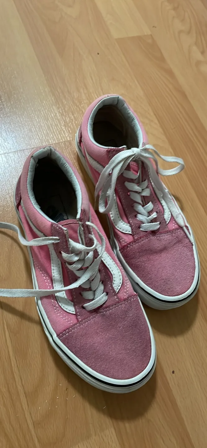 Pink Vans Old Skool Shoes thumbnail