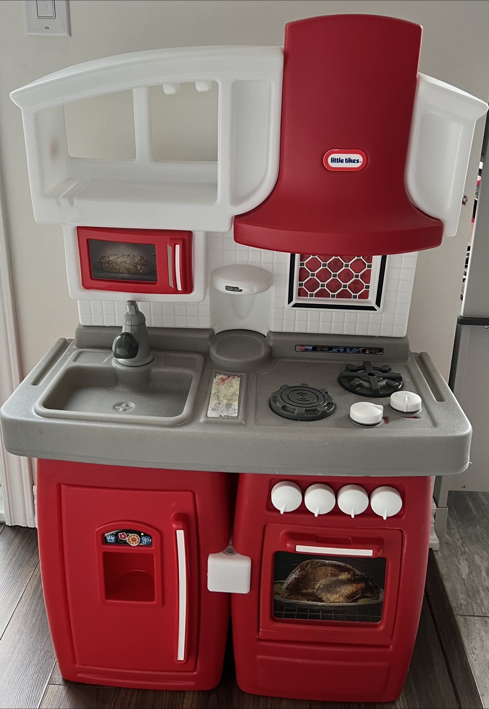 Little Tikes Toy Kitchen