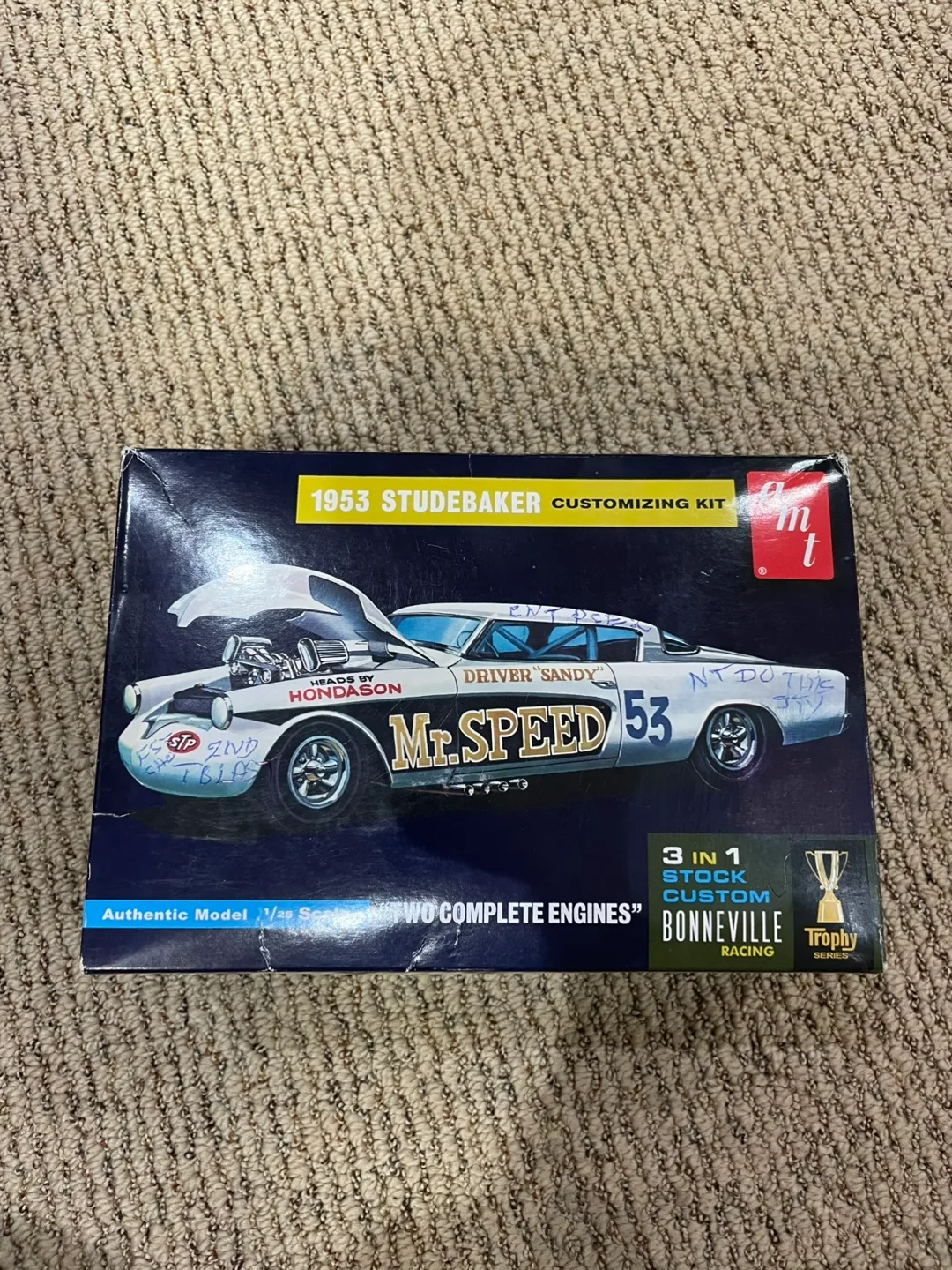 AMT 1953 Studebaker Customizing Kit - model kit thumbnail