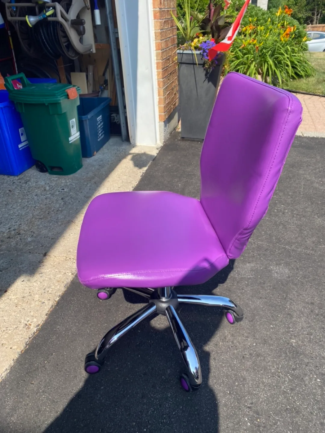 PURPLE OFFICE CHAIR image indicator(2)
