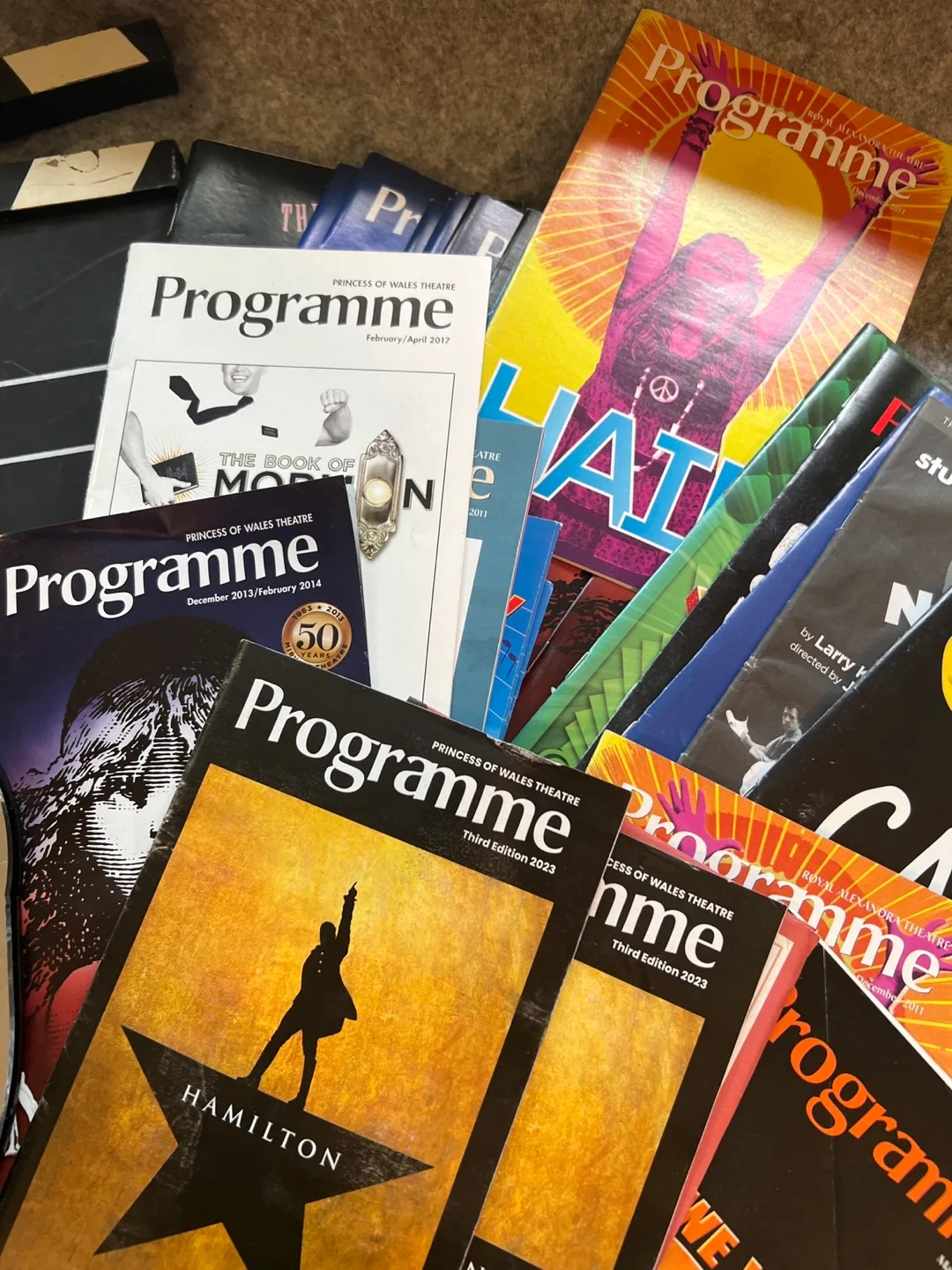 Theatre package and Programmes image indicator(2)