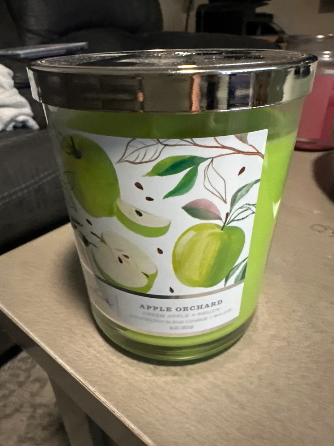 Apple Orchard Scented Candle thumbnail