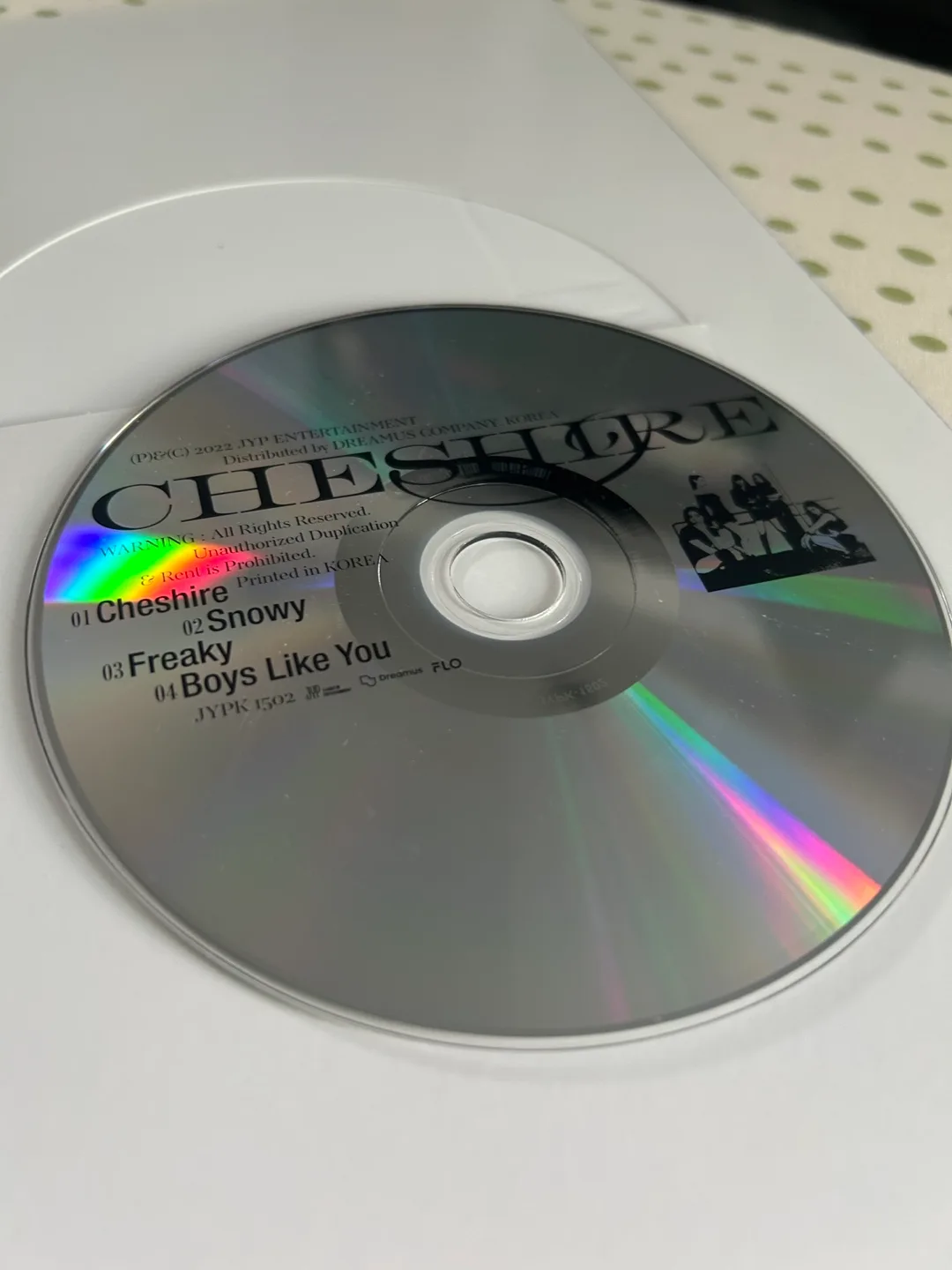 ITZY Cheshire Album image indicator(2)