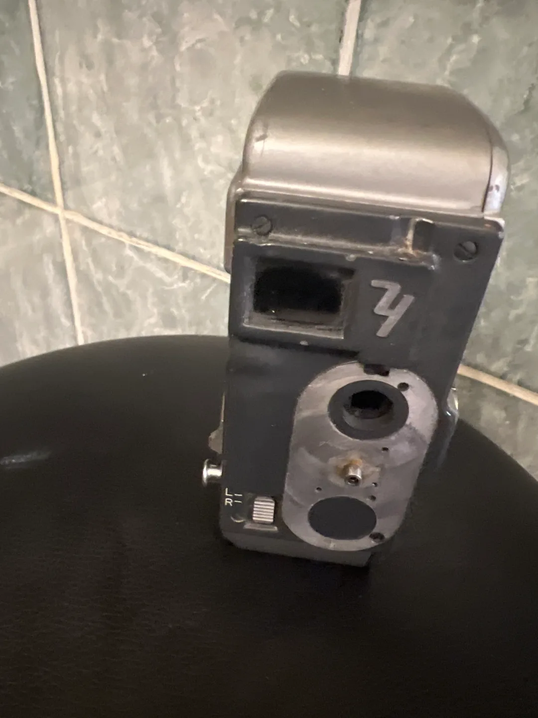 Vintage Yashica-8 Movie Camera image indicator(2)