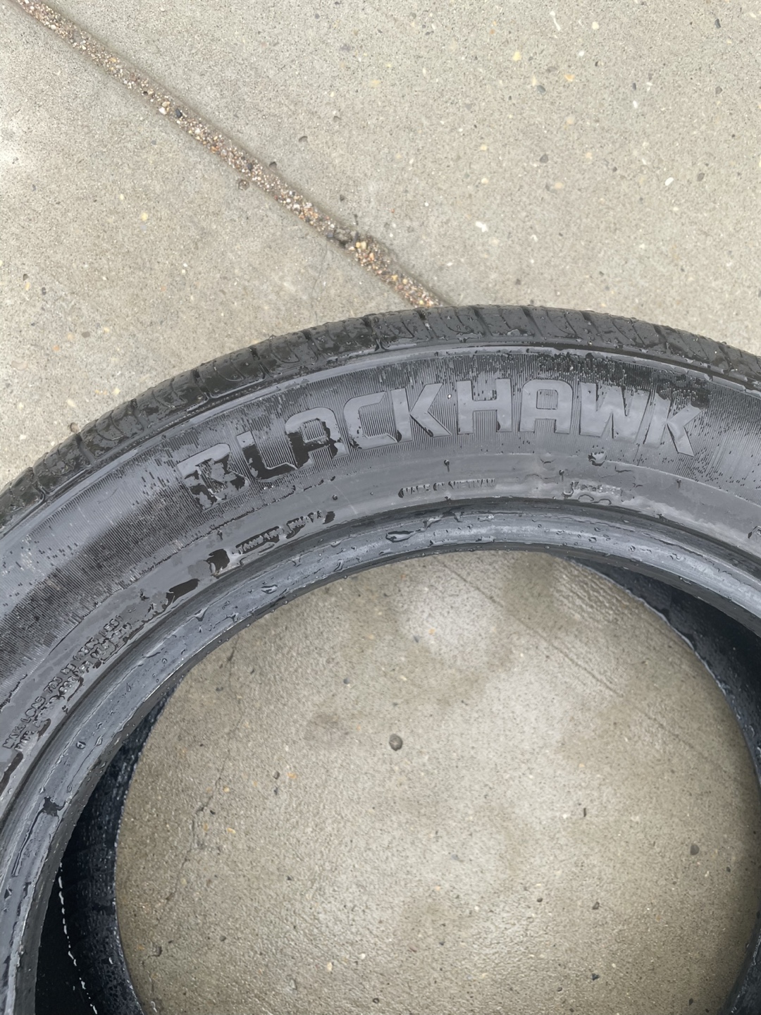 Blackhawk Street-H Tire 225/55R17 97V