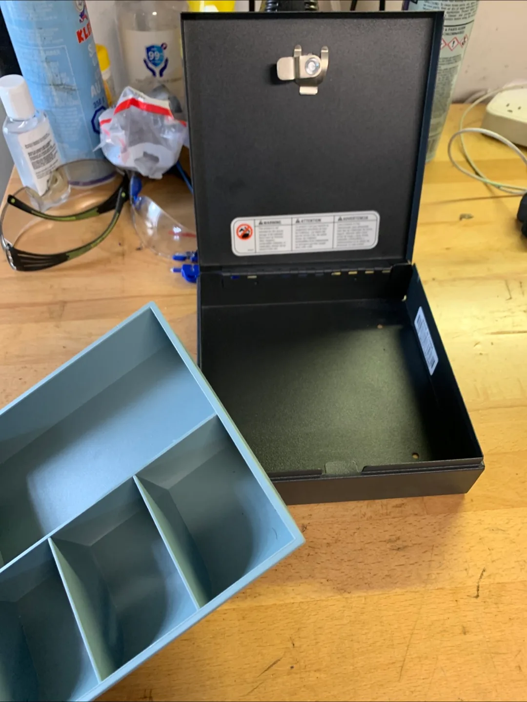 SentrySafe Cash Box with Key image indicator(3)