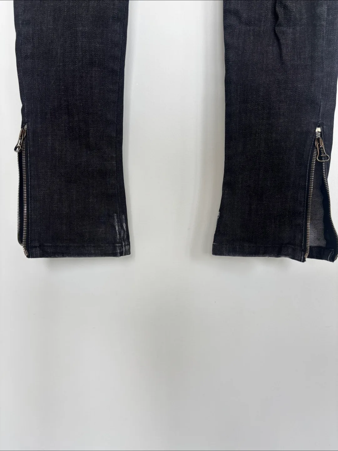 Pierre Balmain Black Jeans image indicator(3)