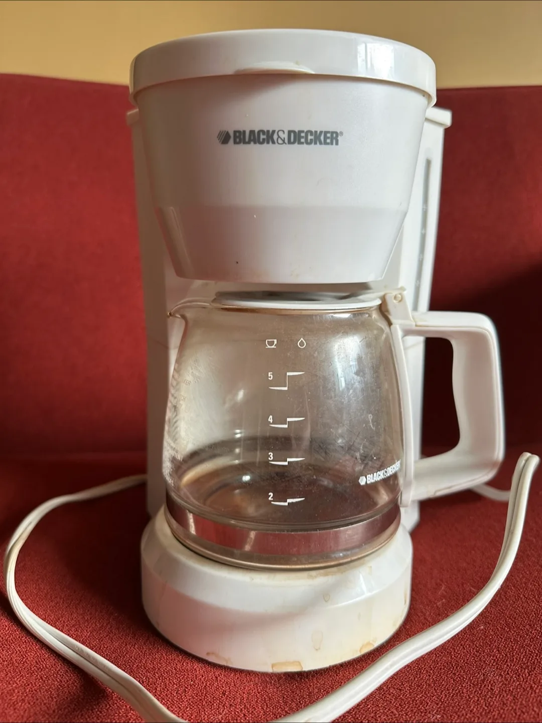 Black & Decker White Coffee Maker thumbnail