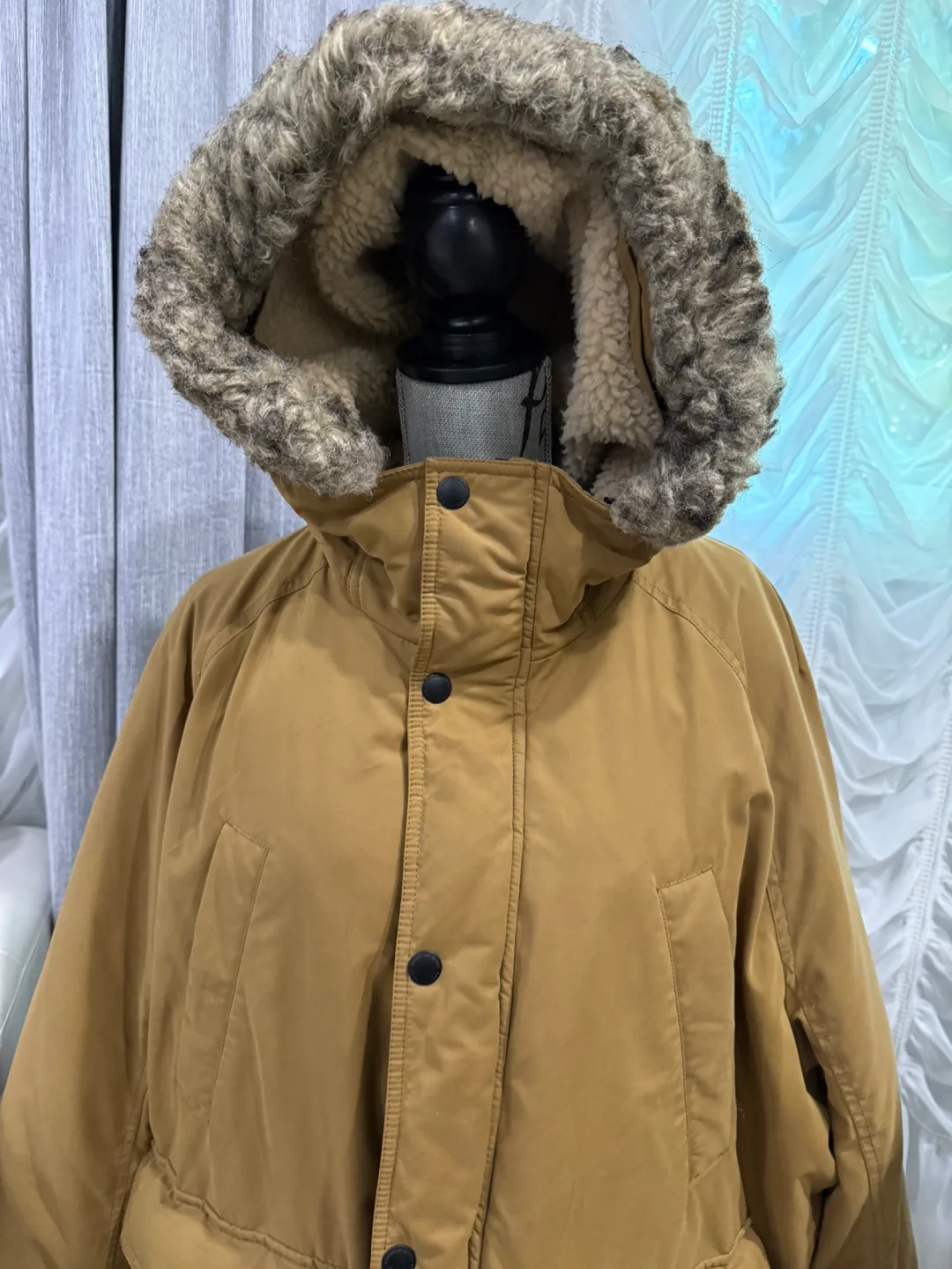 American Eagle XXL Winter Parka image indicator(2)