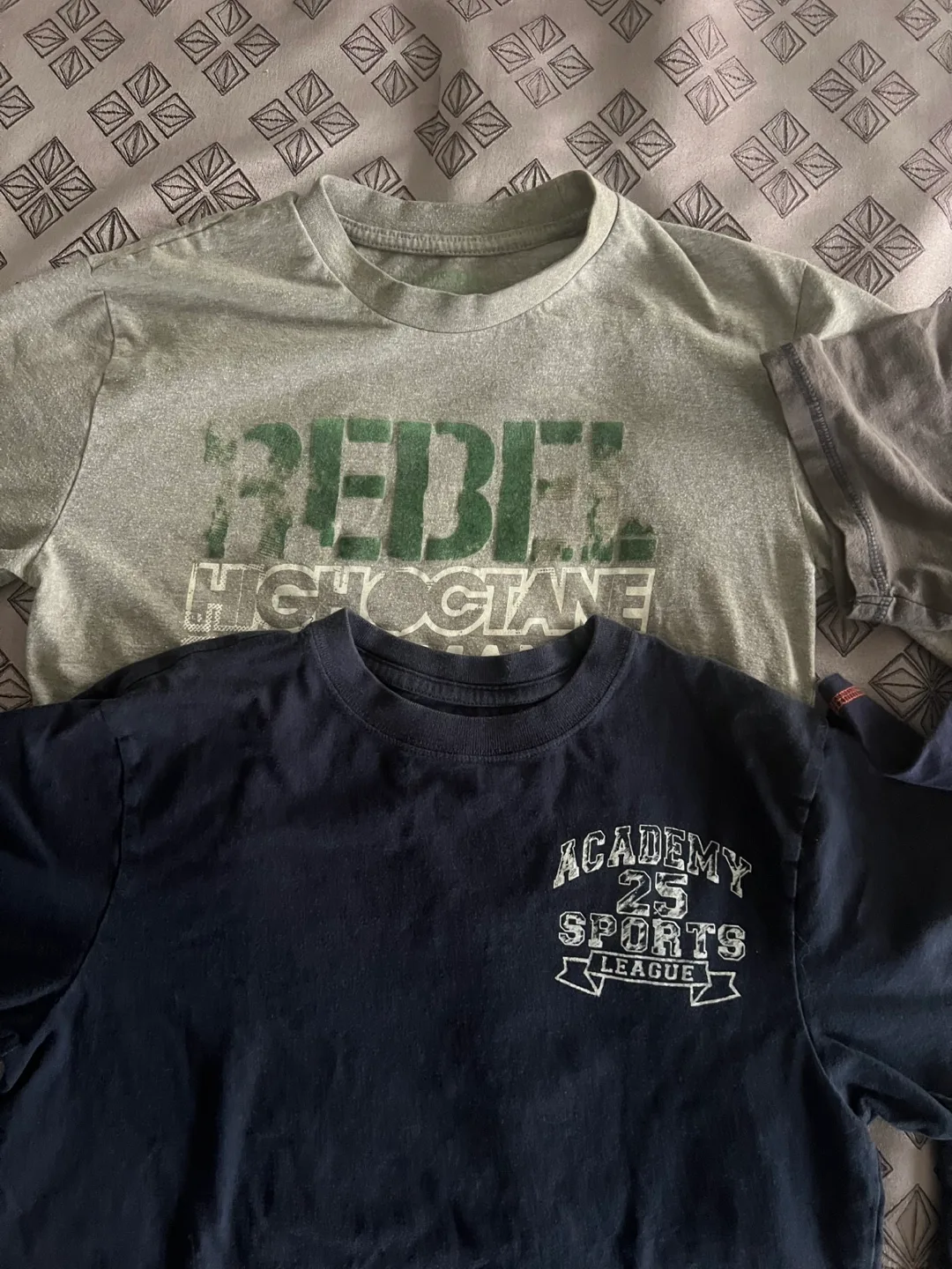 T-shirt bundle boys 10/12 image indicator(2)