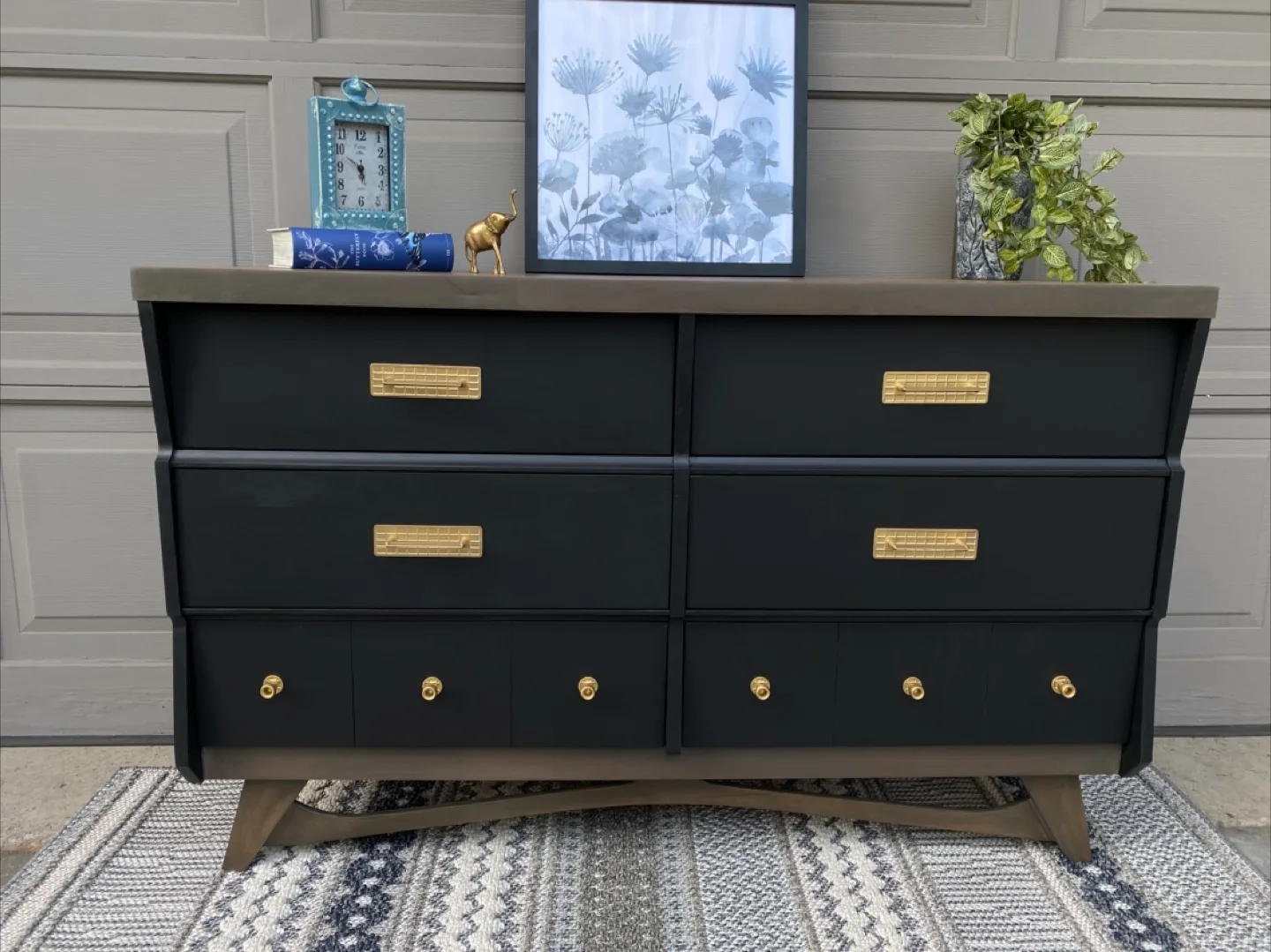 🖤 Mid-Century Modern Viscol Dresser🖤 thumbnail