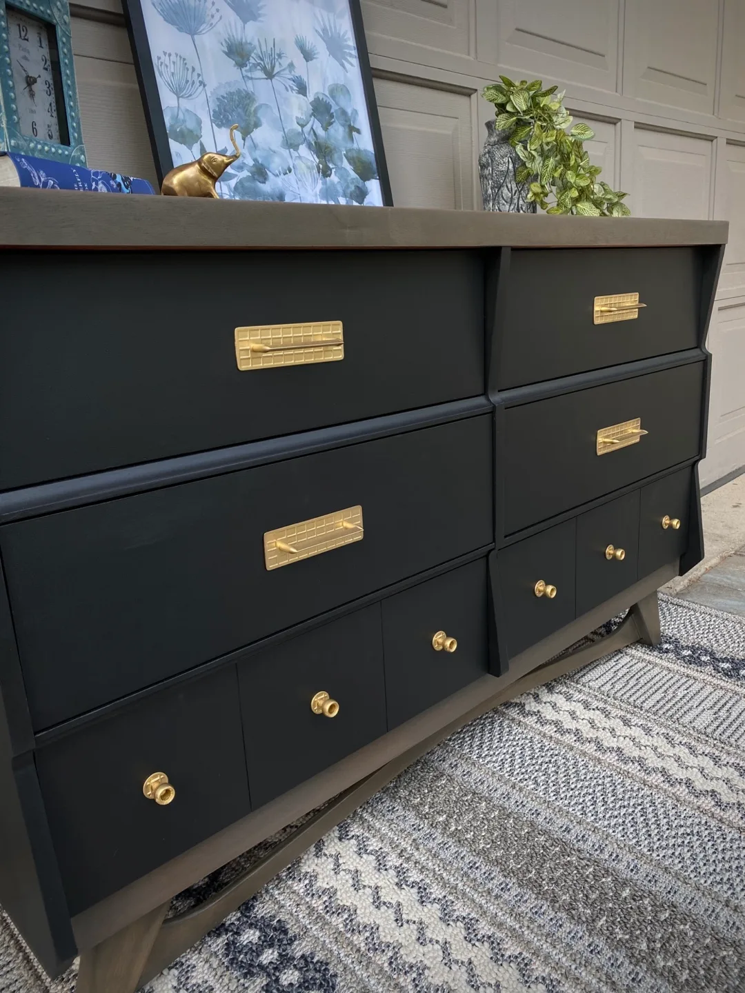 🖤 Mid-Century Modern Viscol Dresser🖤 image indicator(3)