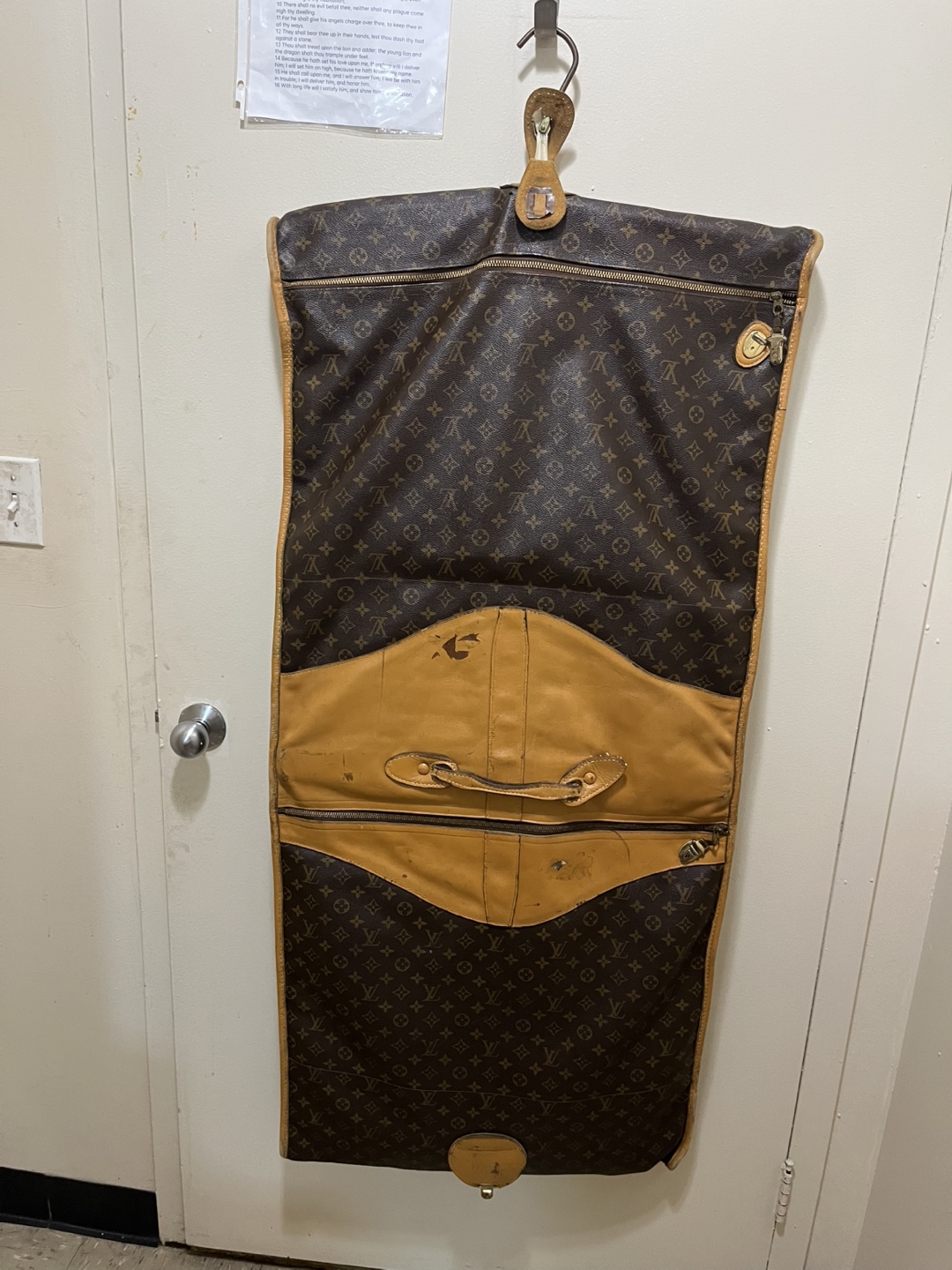 Louis Vuitton Garment Bag - photo 3
