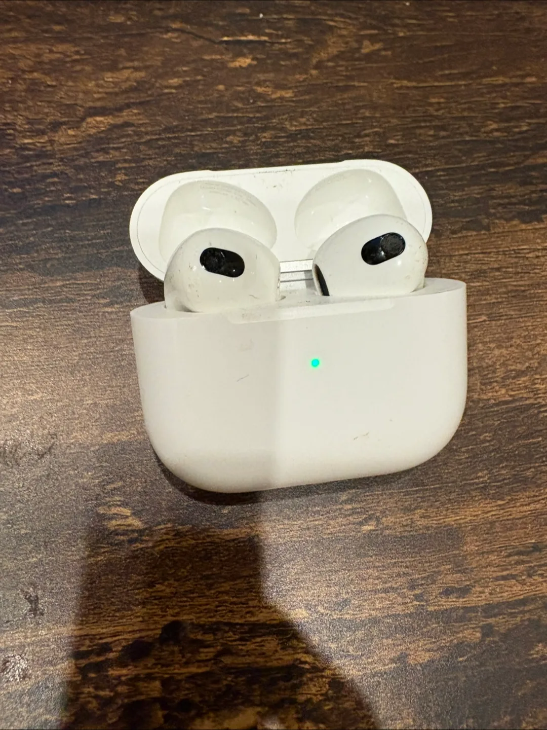 Apple AirPods 3rd generation thumbnail