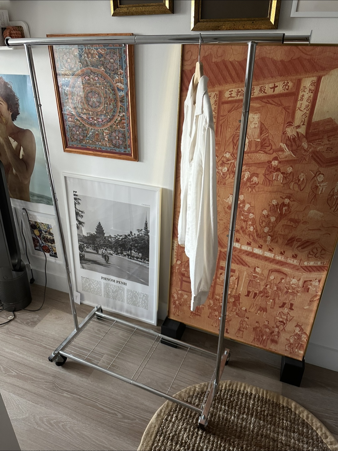 Clothes Rack - photo 2