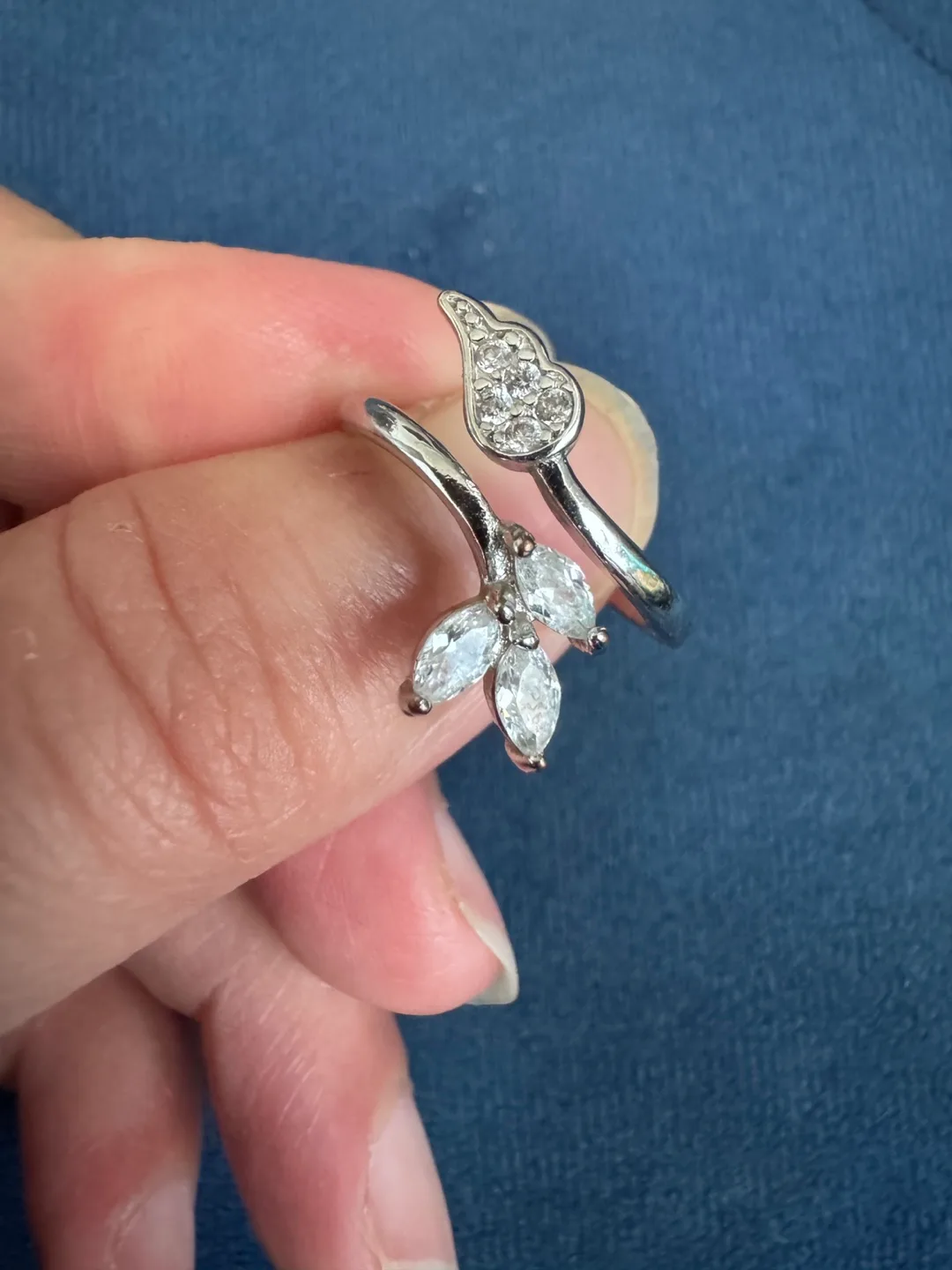 Adjustable Silver Tone Ring image indicator(2)