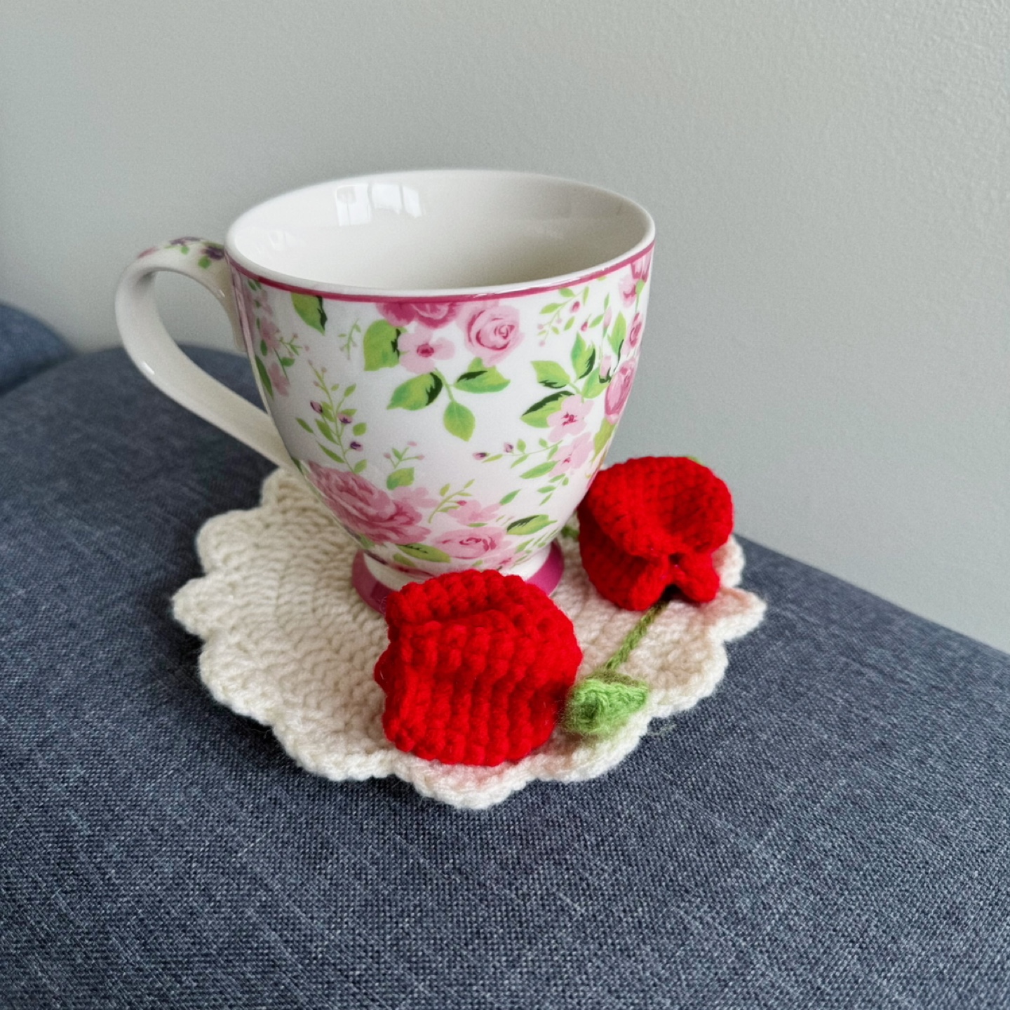 Handmade Crochet Coaster with 3D Red Tulips - photo 2