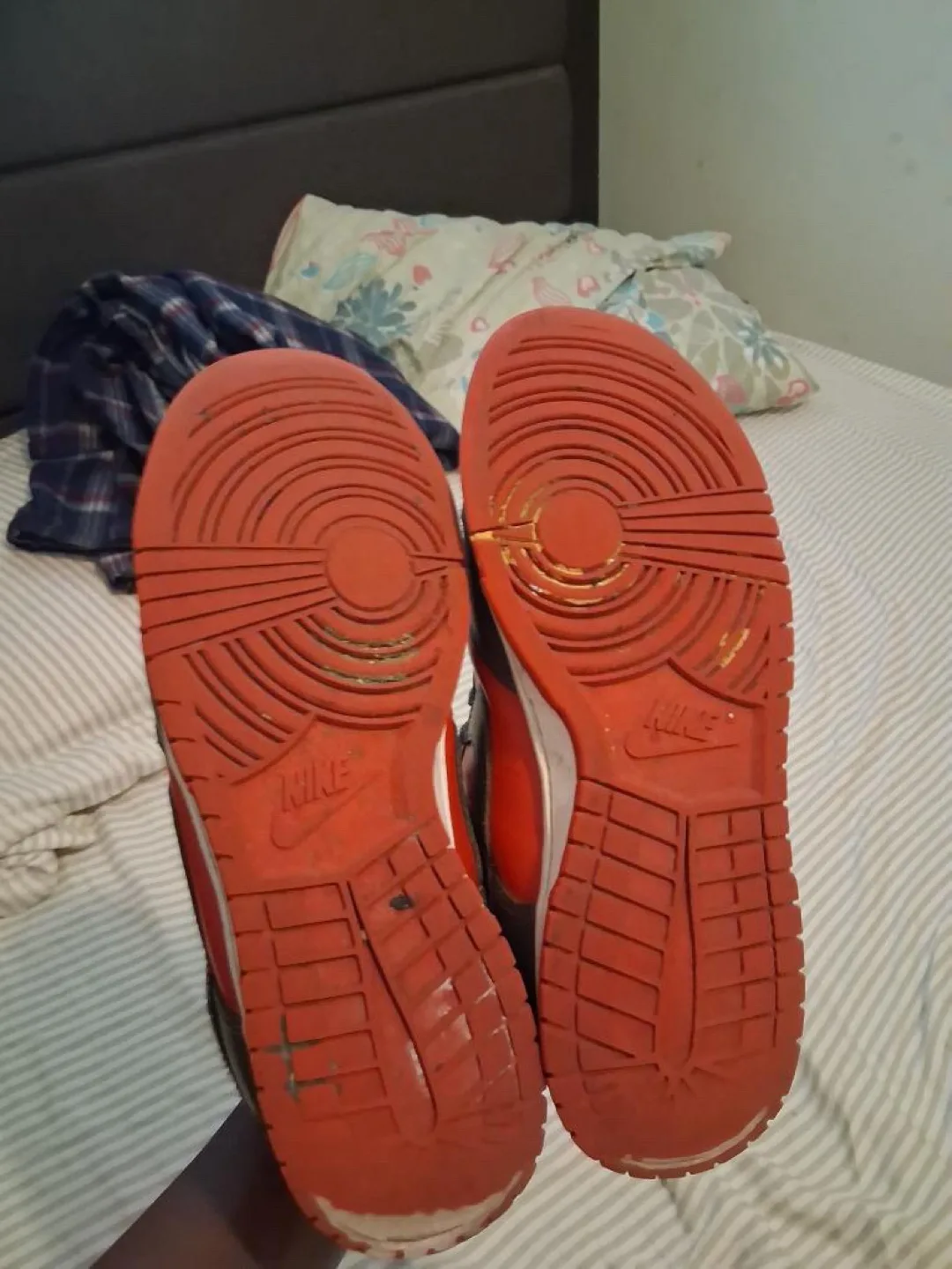 Nike Dunk Low Olive/Orange, Men's 8 US used image indicator(4)