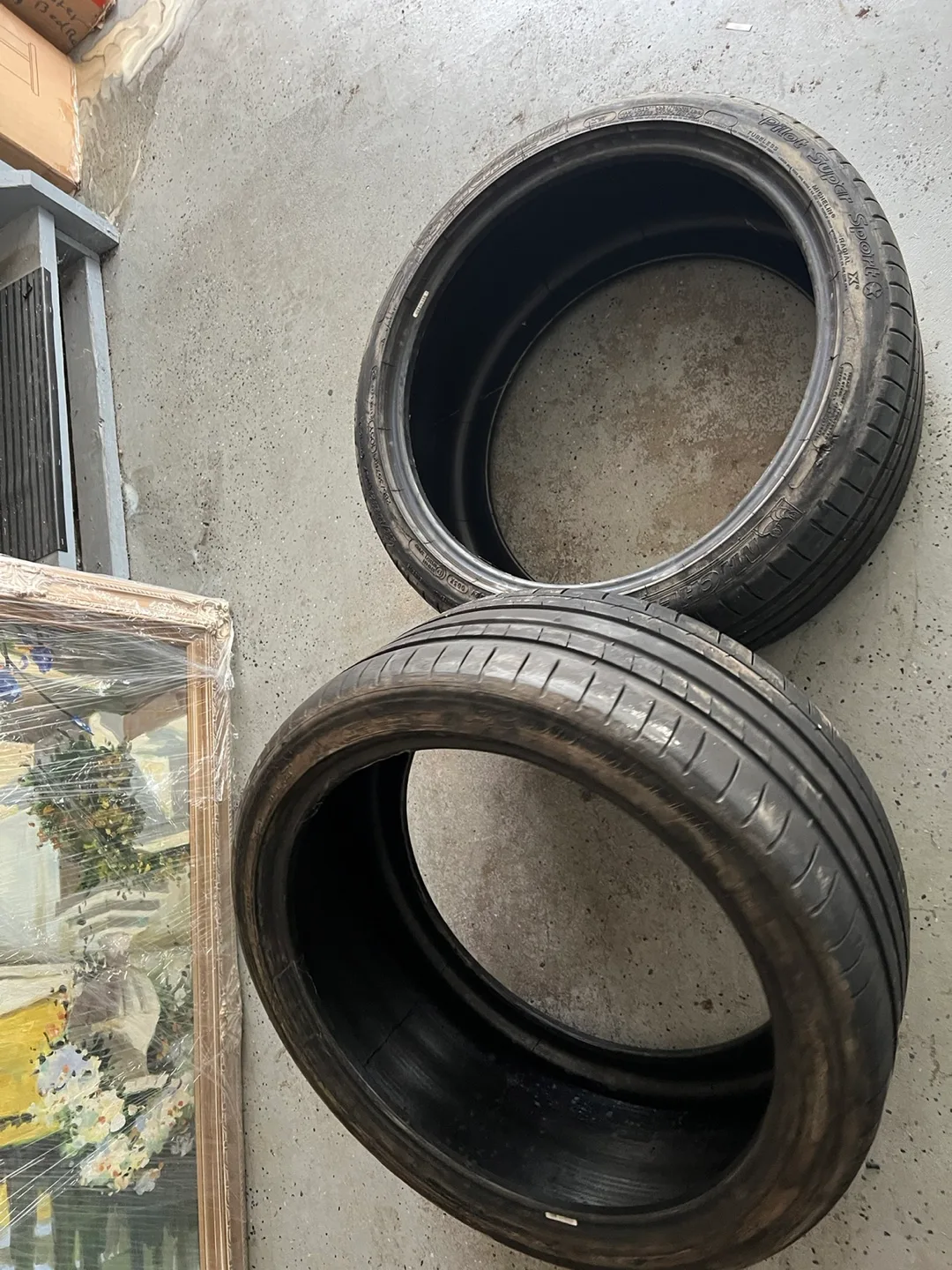 Michelin Pilot Super Sport Tires 285/35ZR21 image indicator(6)