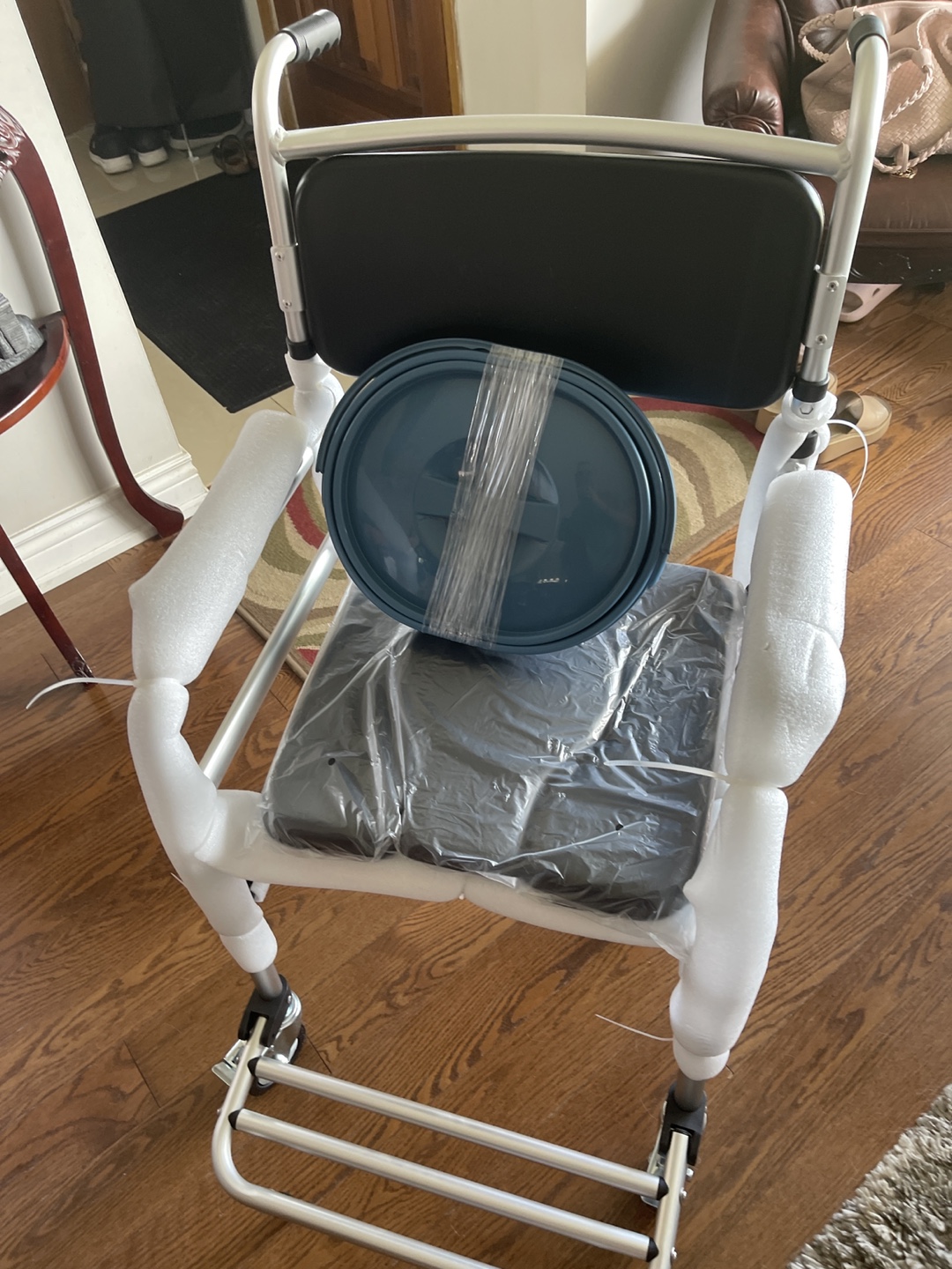 New Shower Chair with Padded Arms - photo 2