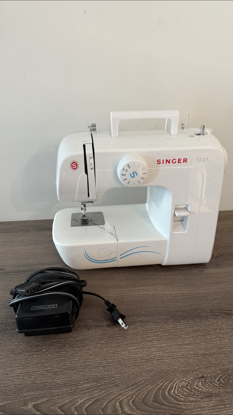 Singer Start Sewing Machine - photo 2