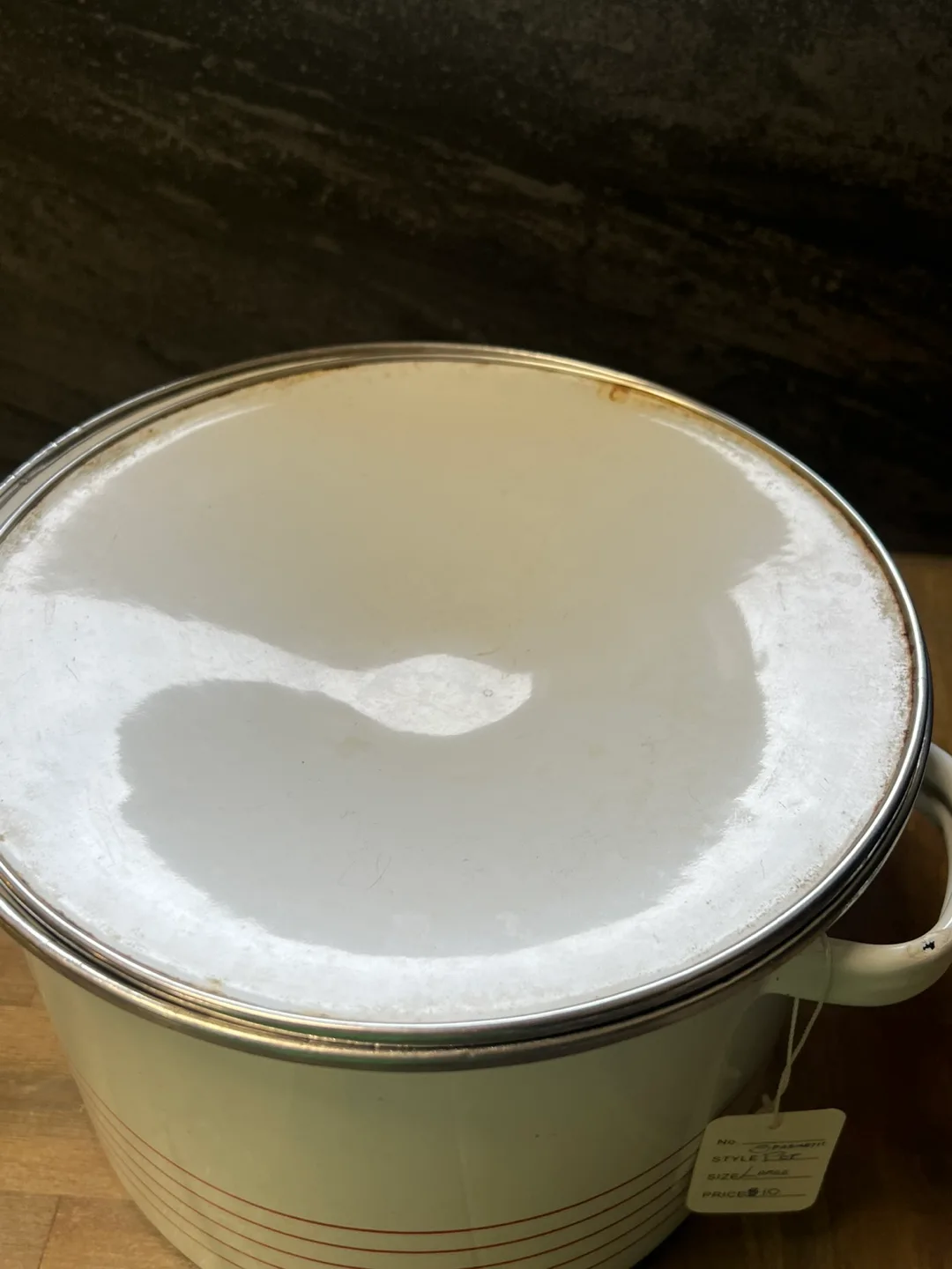 Large Stock Pot with Lid image indicator(3)