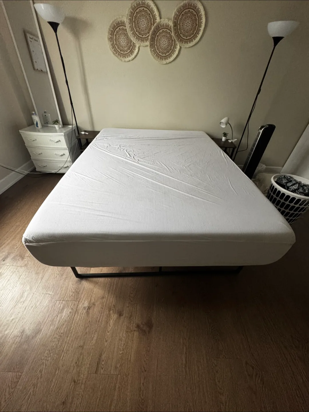 Queen Mattress thumbnail