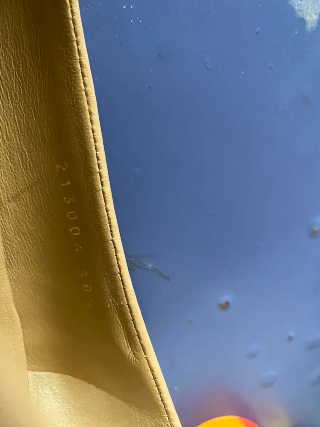 Gucci Beige Leather Ballet Flats - Size 38.5 image indicator(2)