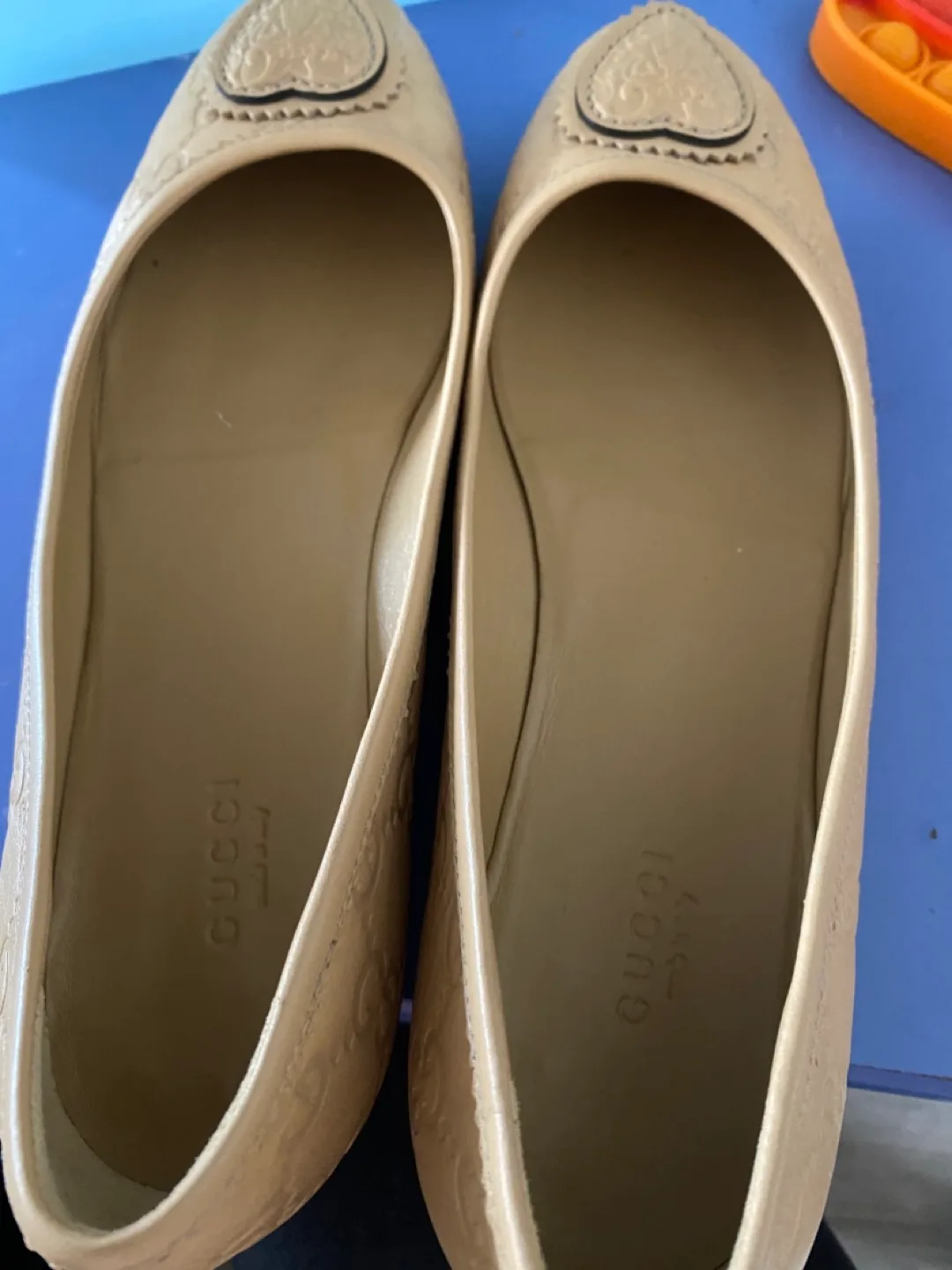 Gucci Beige Leather Ballet Flats - Size 38.5 image indicator(4)