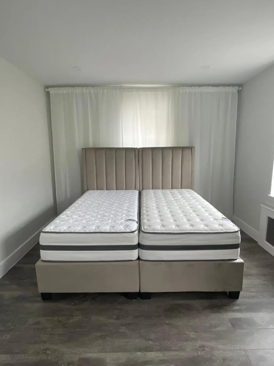 Twin Size Bed Frames thumbnail