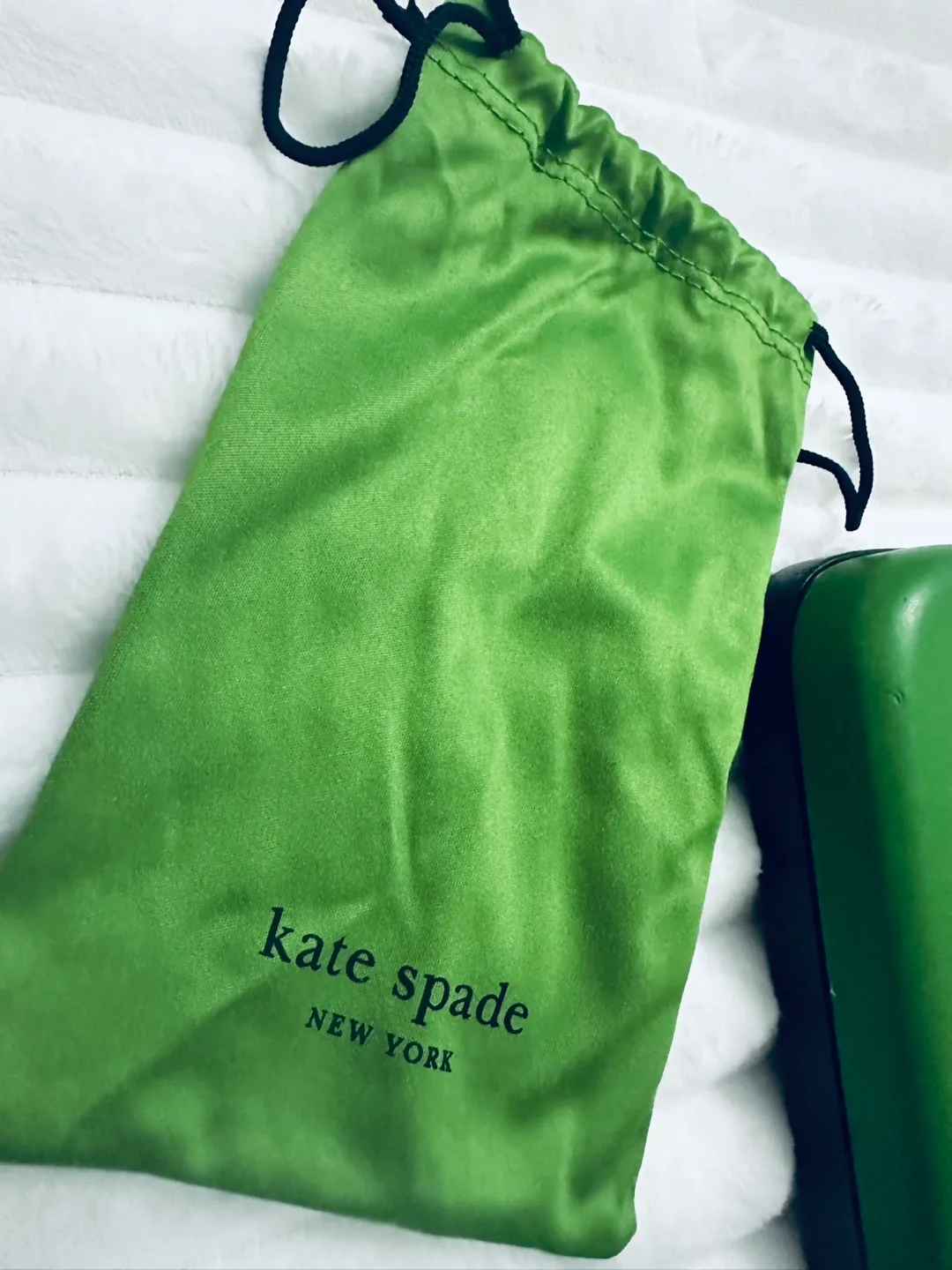 Kate Spade Aviator Sunglasses with Case image indicator(4)