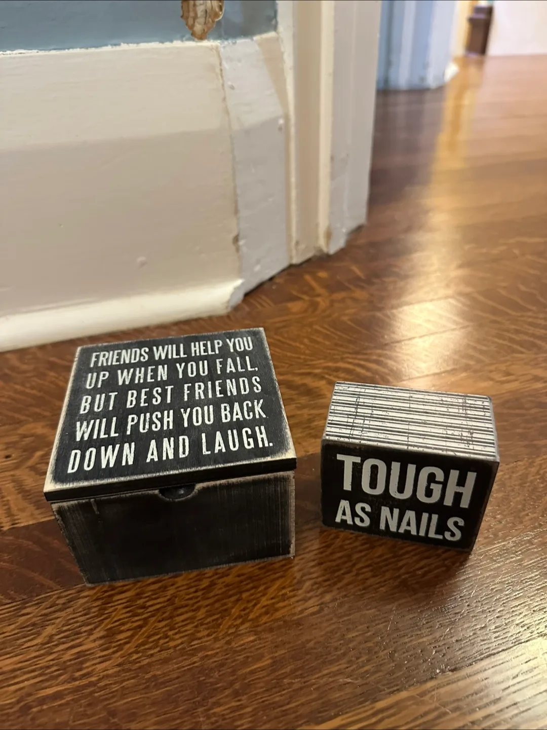 Wooden quotes decor set thumbnail
