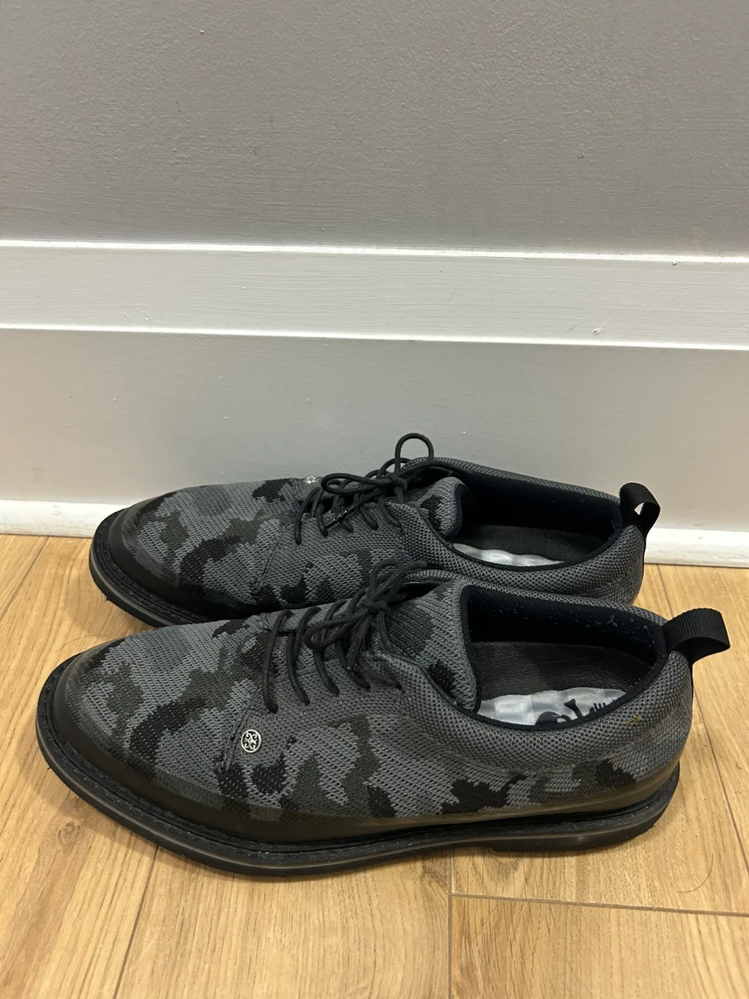 G/FORE Camo Golf Shoes, Size 10 image indicator(2)