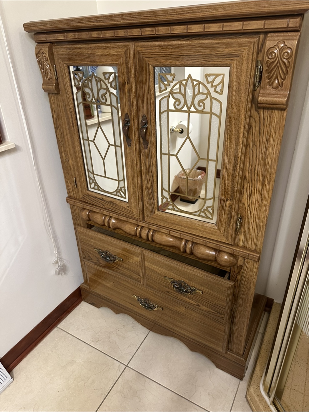 Wooden chest with Mirrored Doors